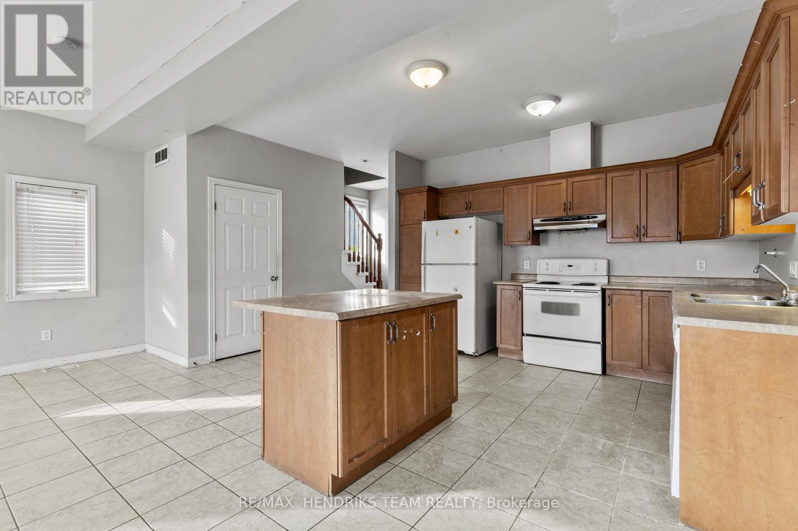 2 Townline Road E, Thorold, Ontario  L2V 2C3 - Photo 9 - X13614098