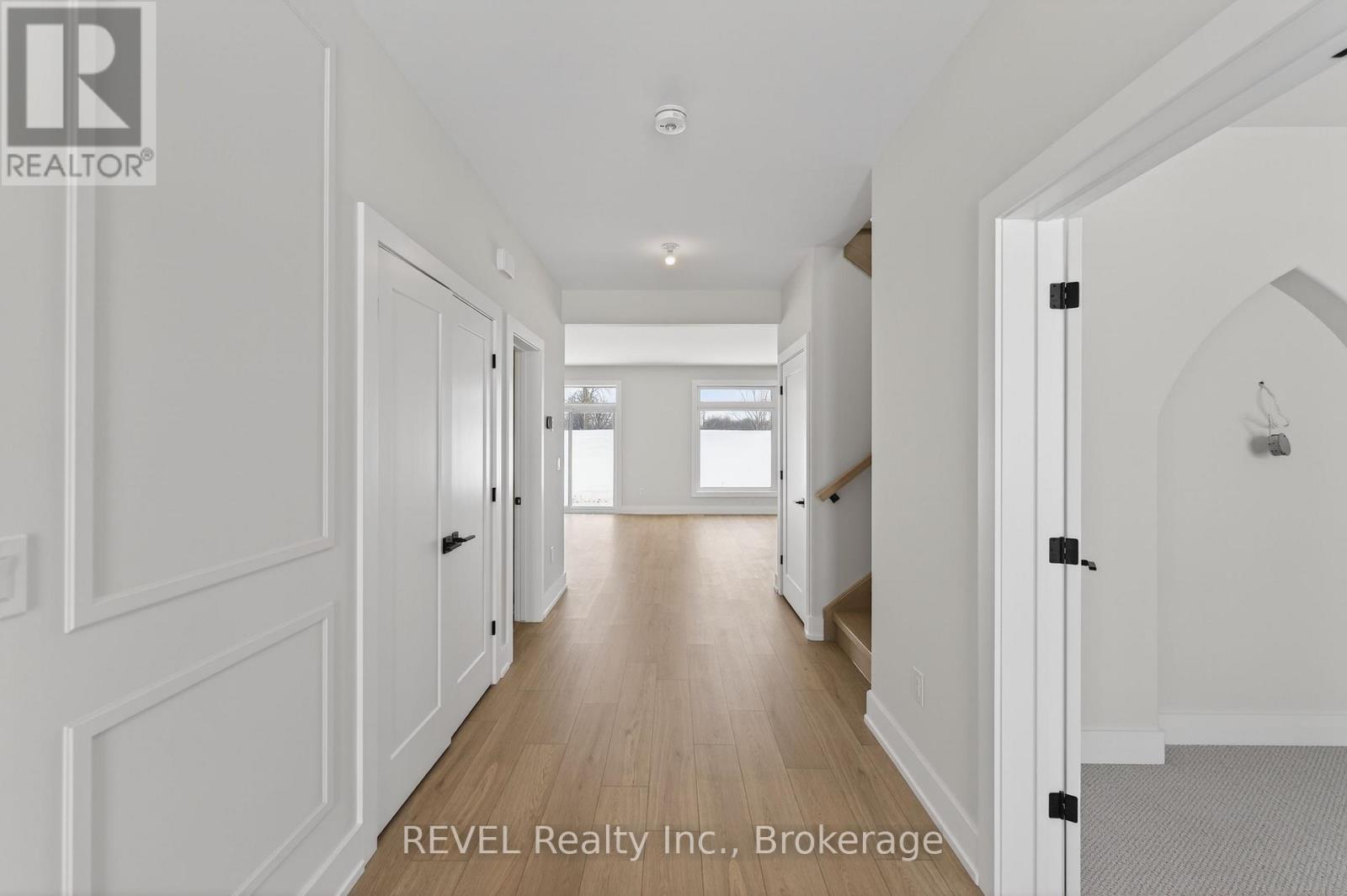 22 Anchor Road, Thorold, Ontario  L0S 1A0 - Photo 2 - X13614166