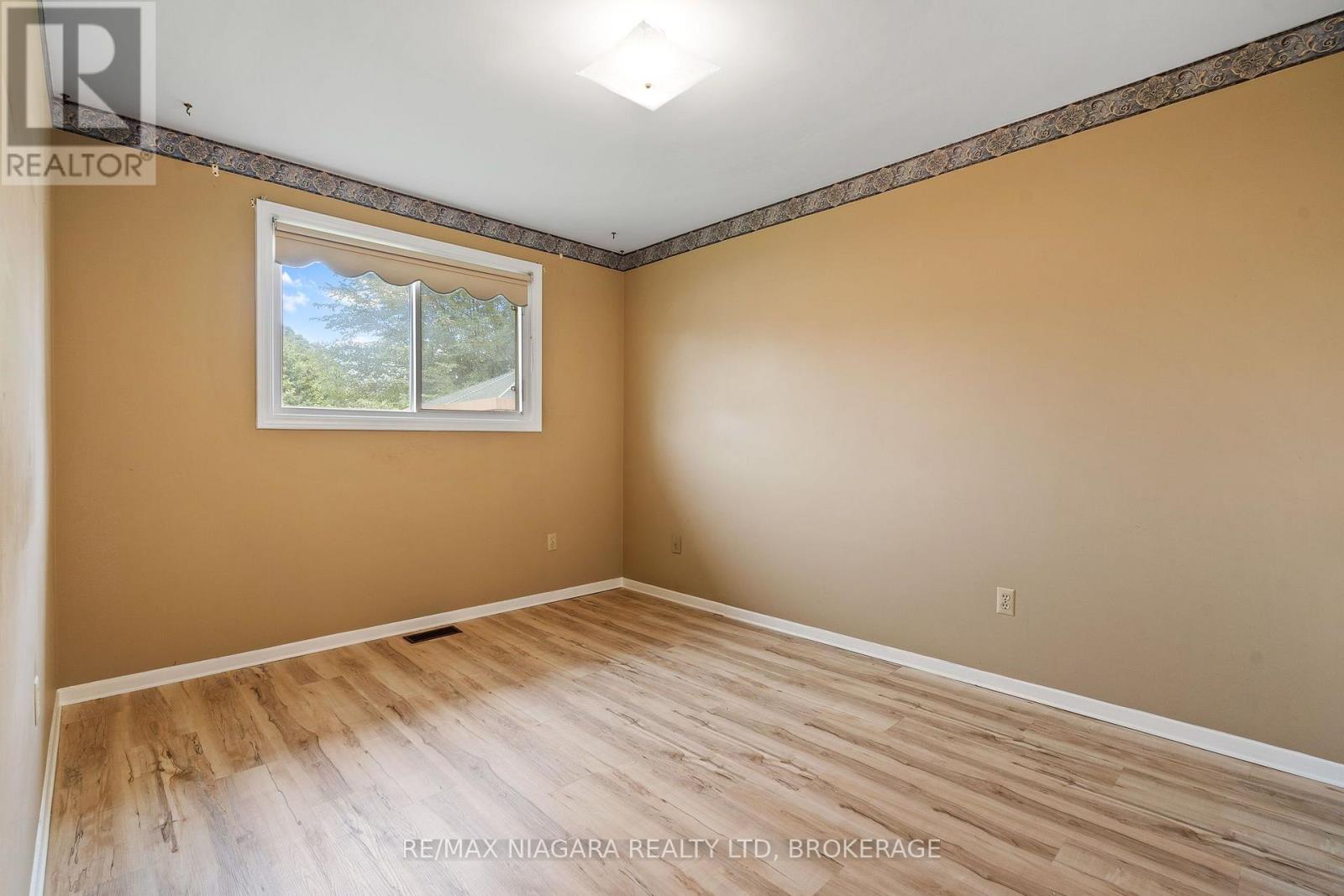 476 Scott Street, St. Catharines, Ontario  L2M 3X2 - Photo 19 - X13614452