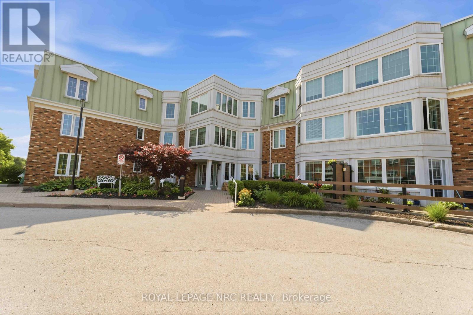 220 - 3420 FREDERICK AVENUE, Lincoln, Ontario