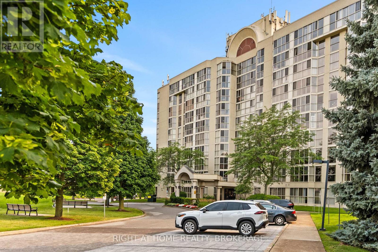 801 - 162 MARTINDALE ROAD, St. Catharines, Ontario