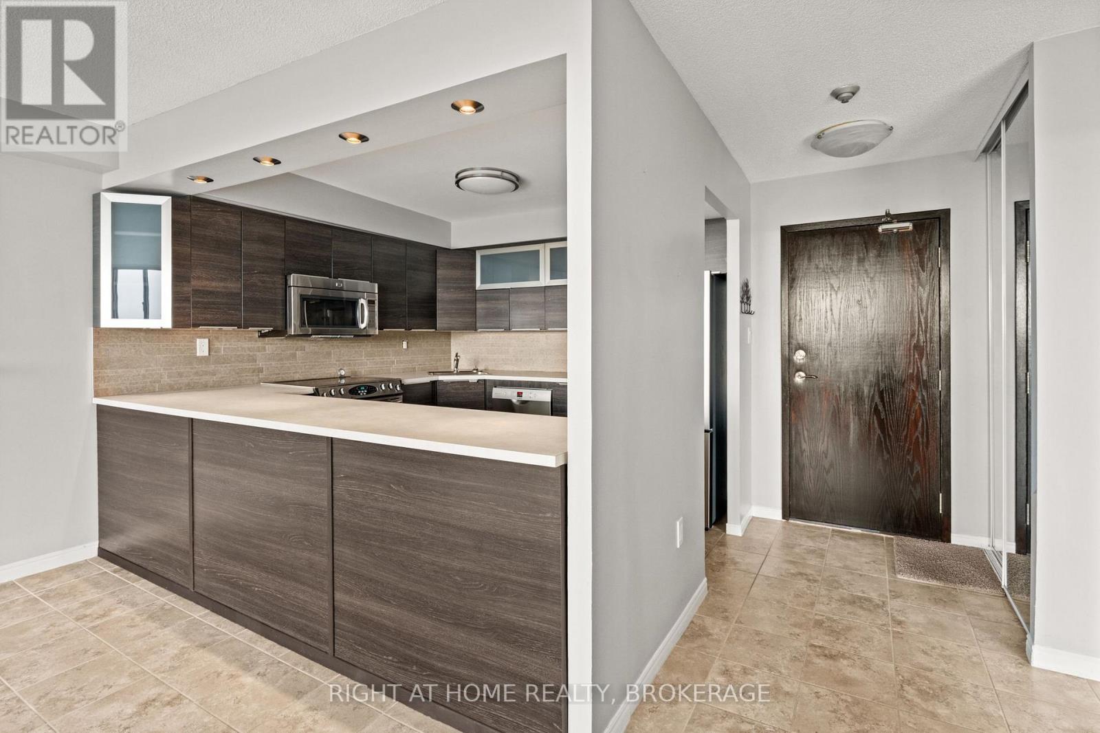 801 - 162 Martindale Road, St. Catharines, Ontario  L2S 3S4 - Photo 13 - X13615560