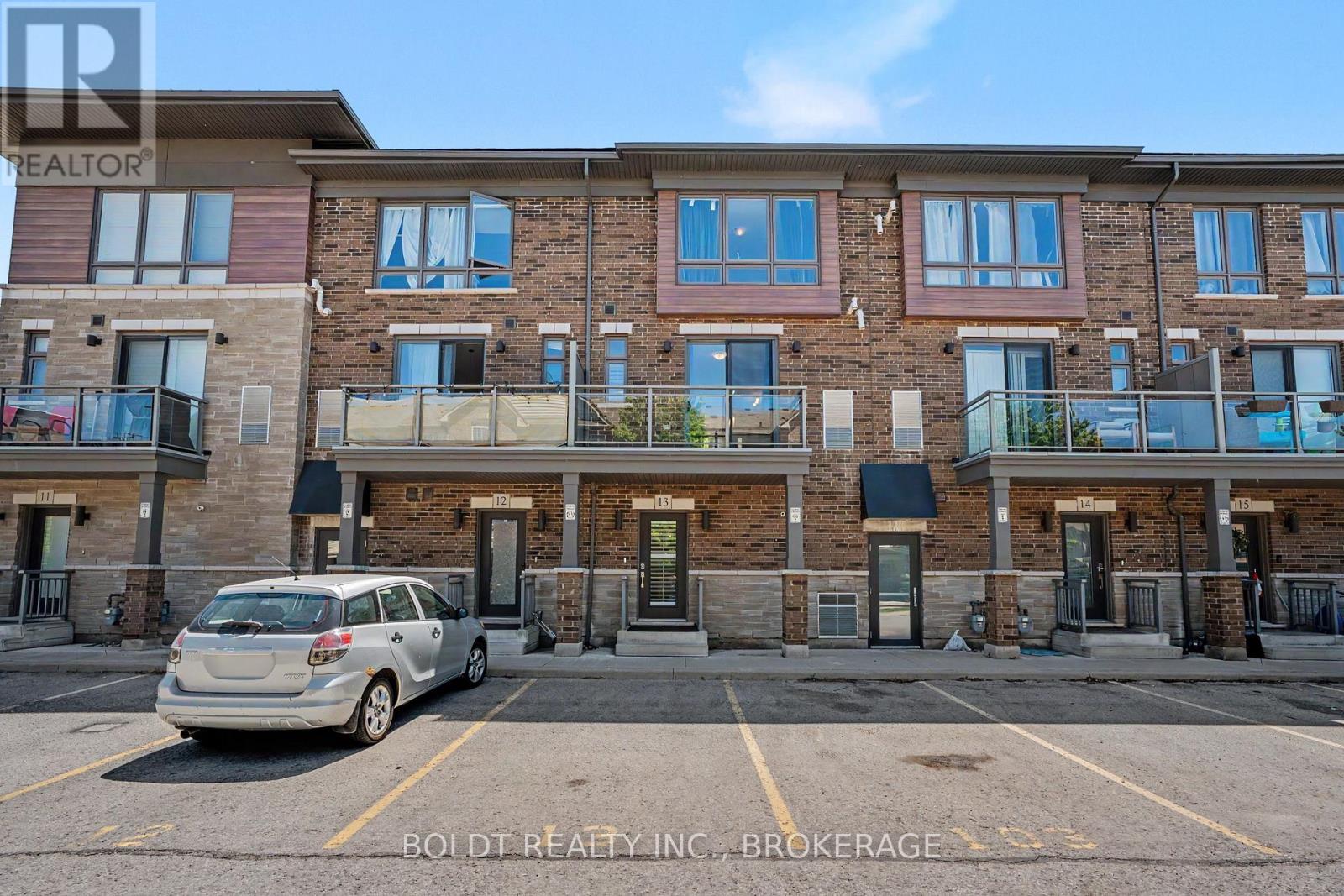 13 - 510 NORTH SERVICE ROAD, Grimsby, Ontario