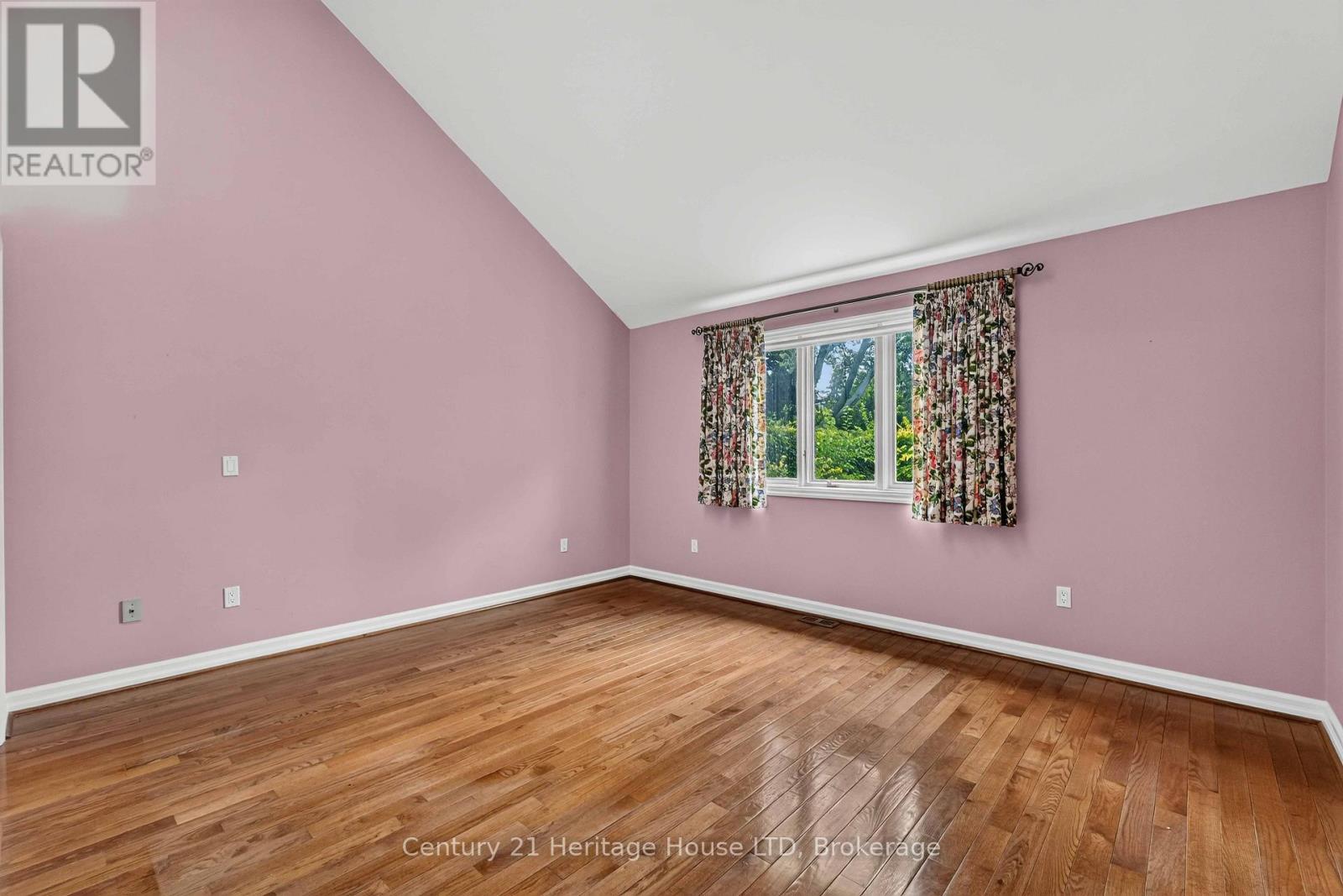 6254 Gore Street, Niagara Falls, Ontario  L2J 4G5 - Photo 10 - X13616682