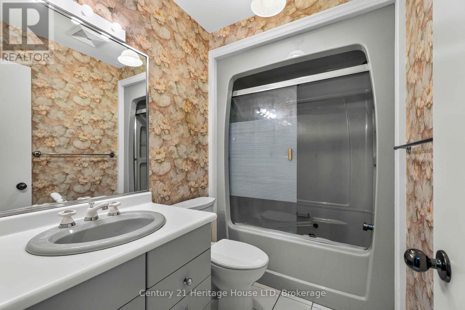6254 Gore Street, Niagara Falls, Ontario  L2J 4G5 - Photo 14 - X13616682
