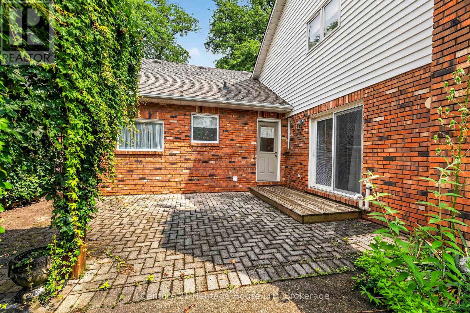 6254 Gore Street, Niagara Falls, Ontario  L2J 4G5 - Photo 23 - X13616682