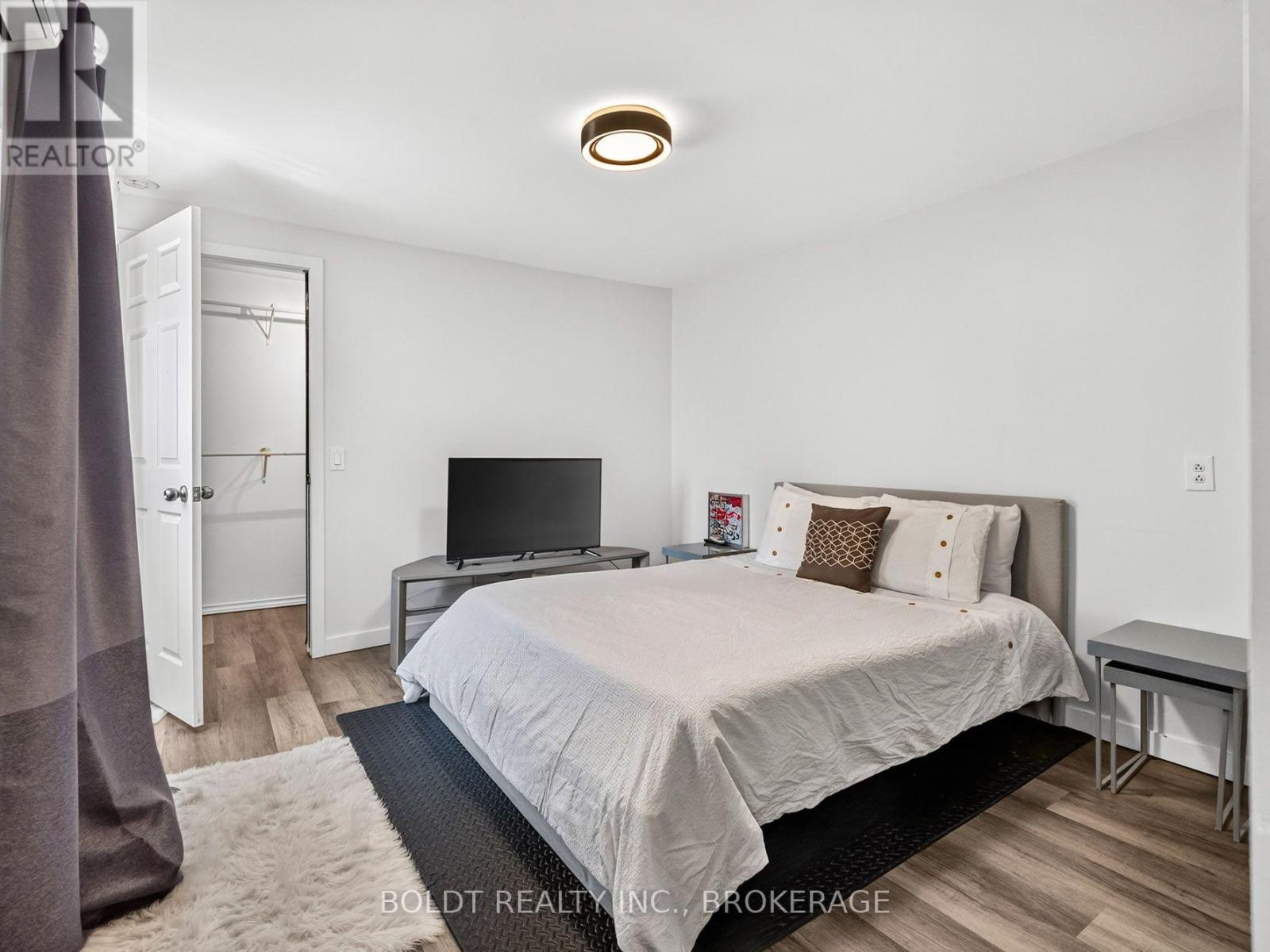 642 Penner Road, Niagara-On-The-Lake, Ontario  L0S 1J0 - Photo 16 - X13617348
