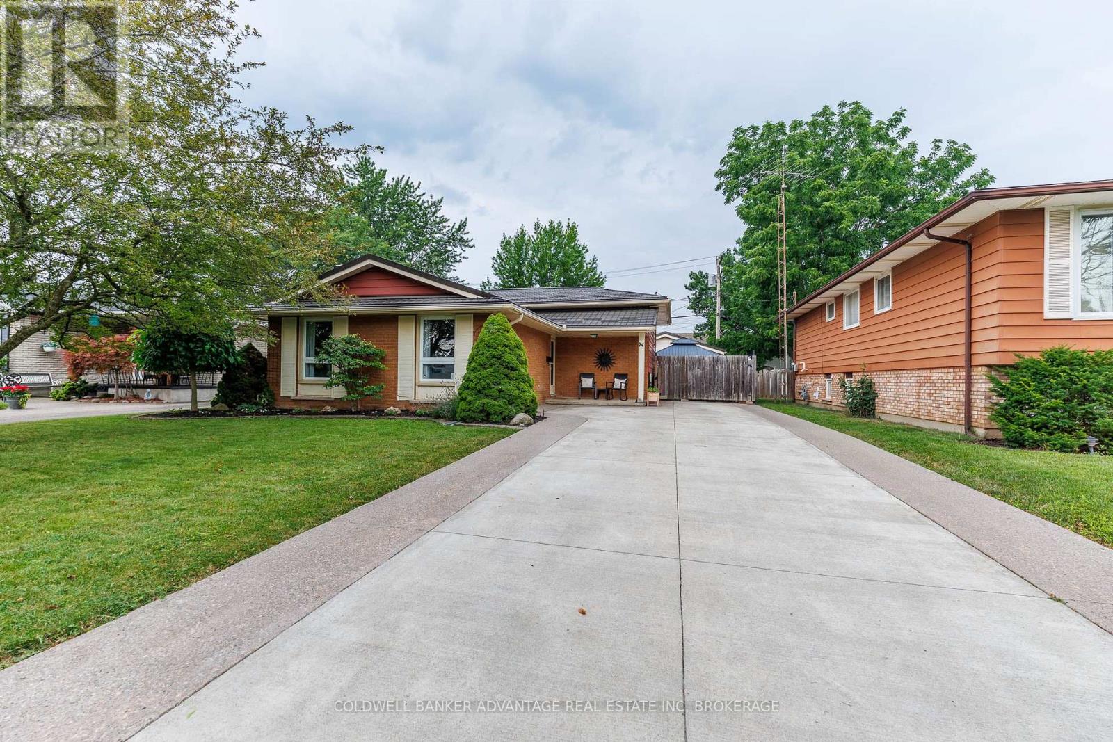 74 PINEHURST DRIVE, Welland, Ontario