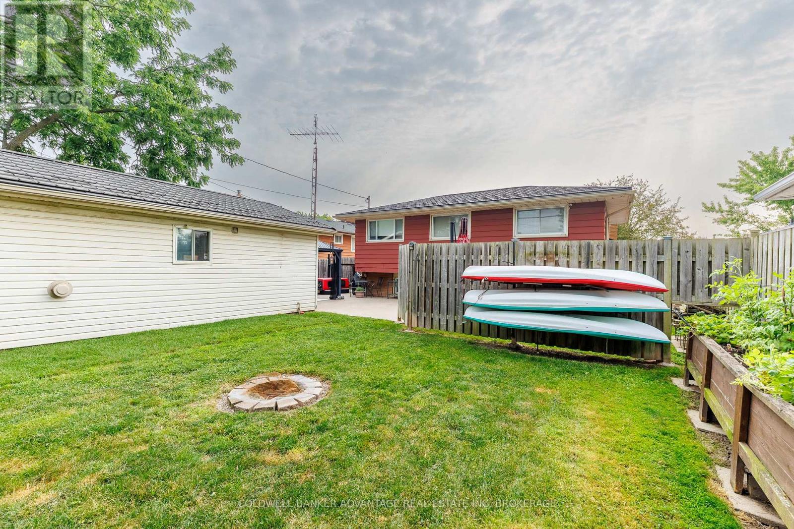 74 Pinehurst Drive, Welland, Ontario  L3C 3J1 - Photo 9 - X13617740