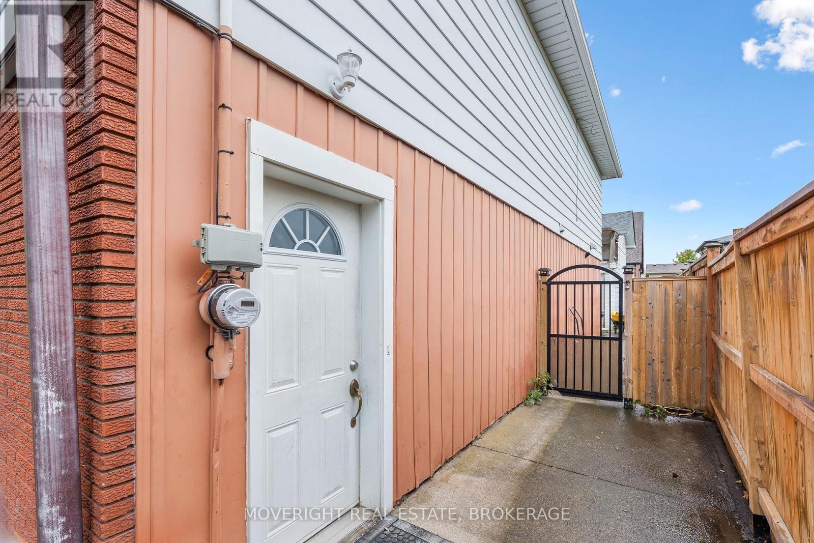 12 A Third Ave Louth Avenue, St. Catharines, Ontario  L2R 6P9 - Photo 3 - X13617766