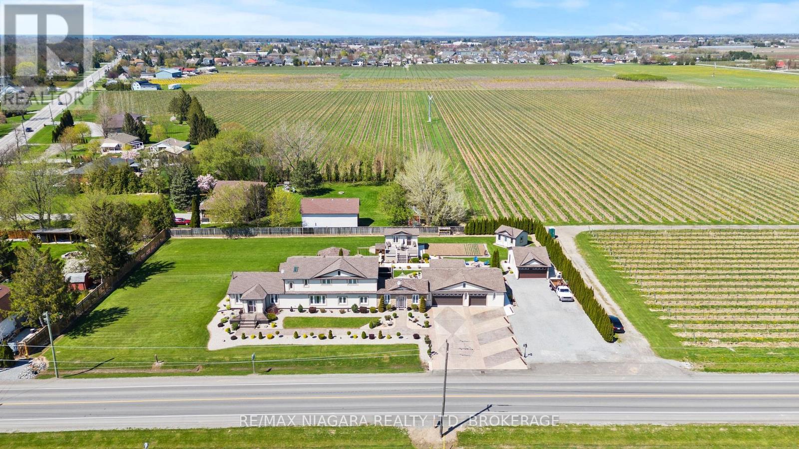 724 LINE 3 ROAD S, Niagara-on-the-Lake, Ontario