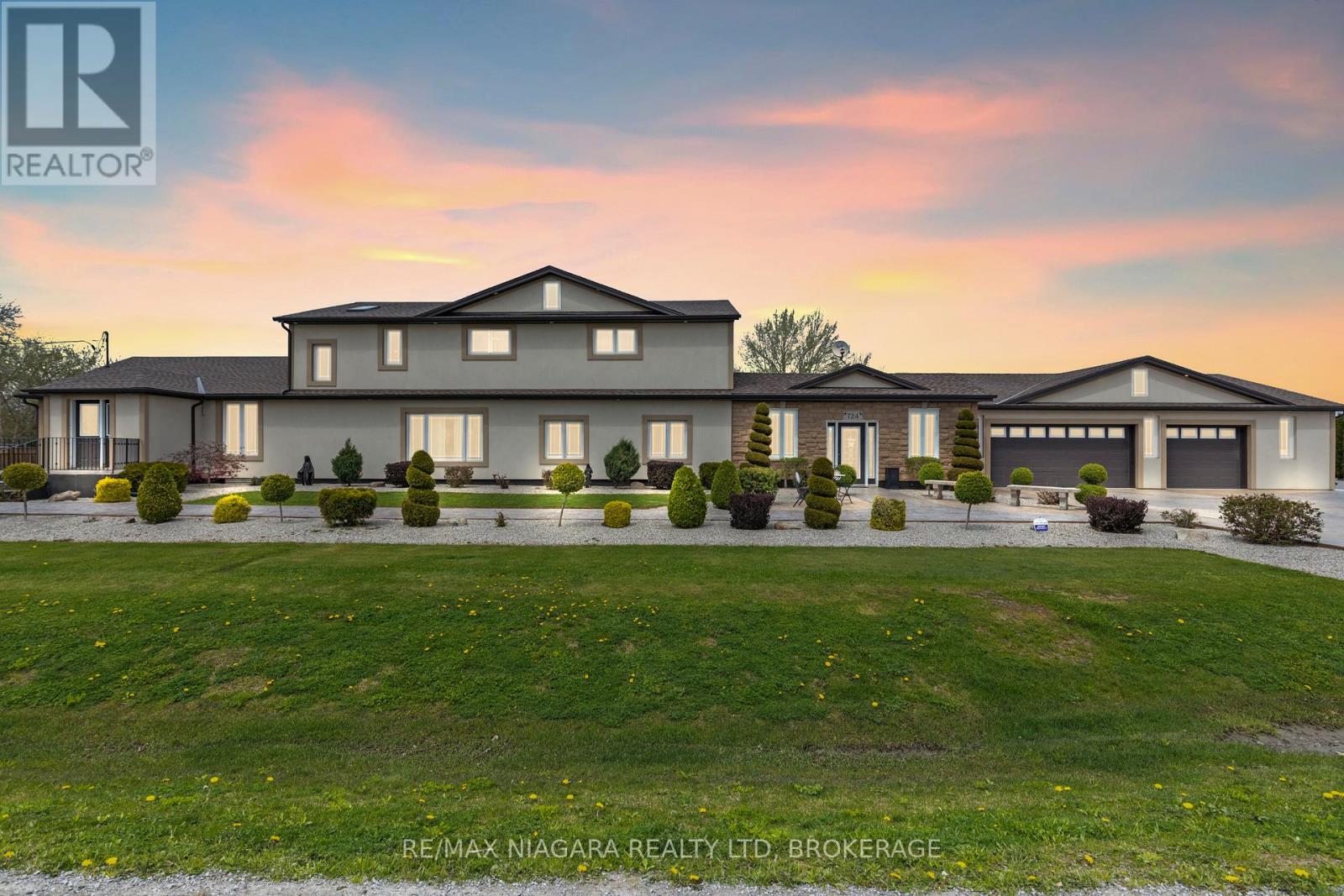 724 Line 3 Road S, Niagara-On-The-Lake, Ontario  L0S 1J0 - Photo 2 - X13617818