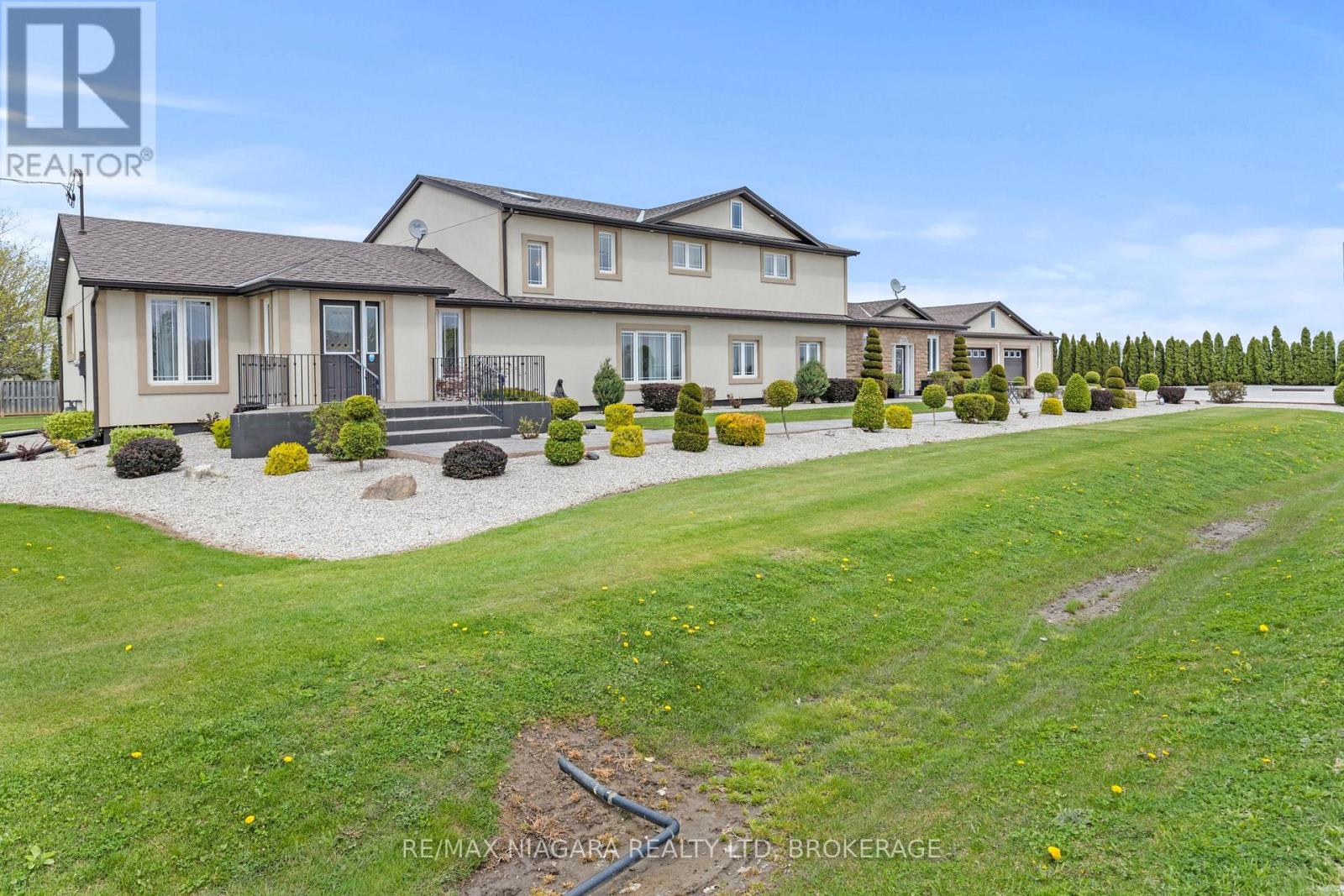 724 Line 3 Road S, Niagara-On-The-Lake, Ontario  L0S 1J0 - Photo 4 - X13617818