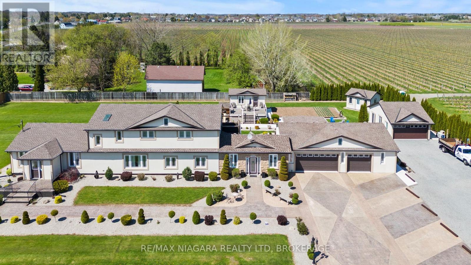 724 Line 3 Road S, Niagara-On-The-Lake, Ontario  L0S 1J0 - Photo 46 - X13617818