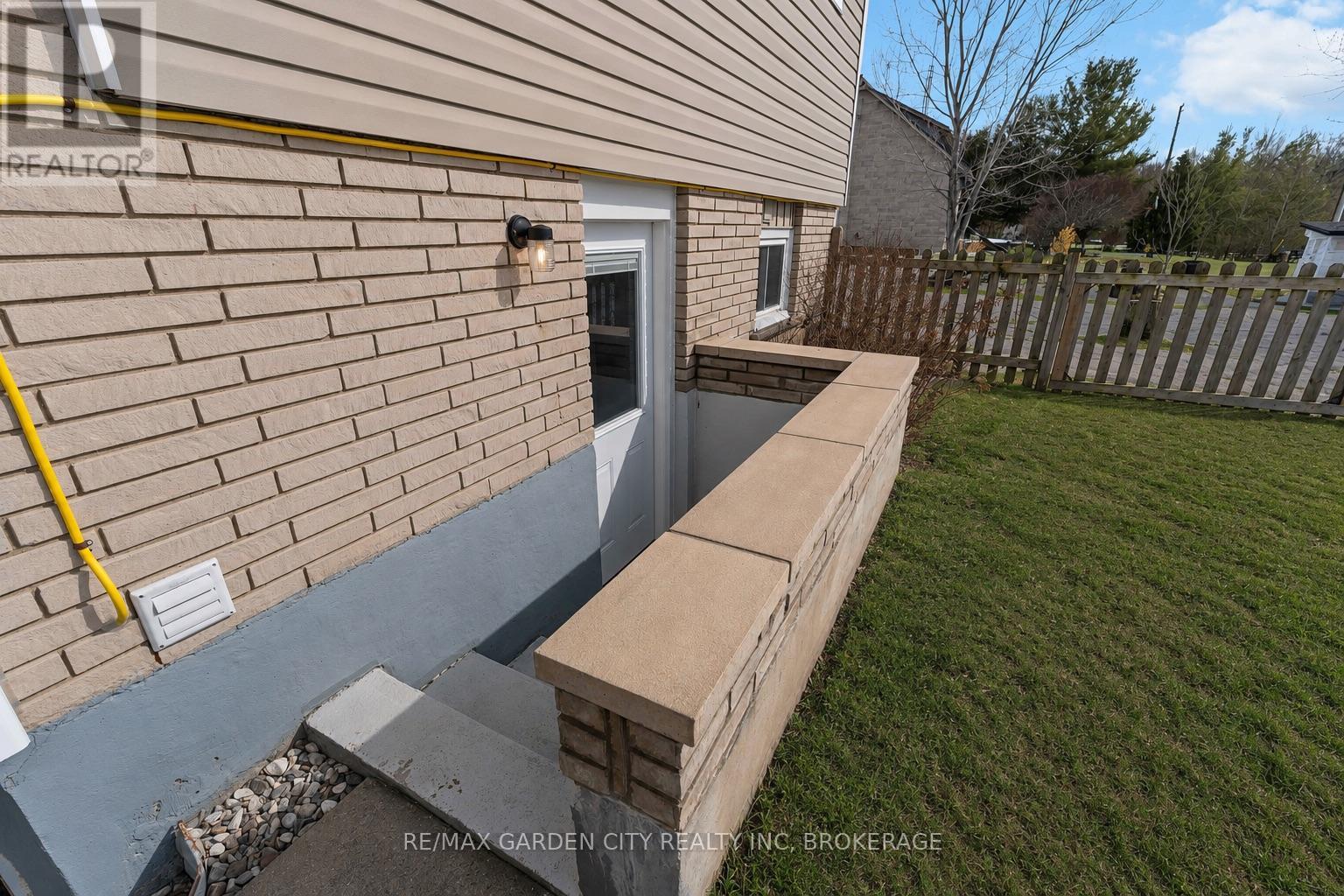 147 Cairns Crescent, Fort Erie, Ontario  L2A 5M4 - Photo 44 - X13617996