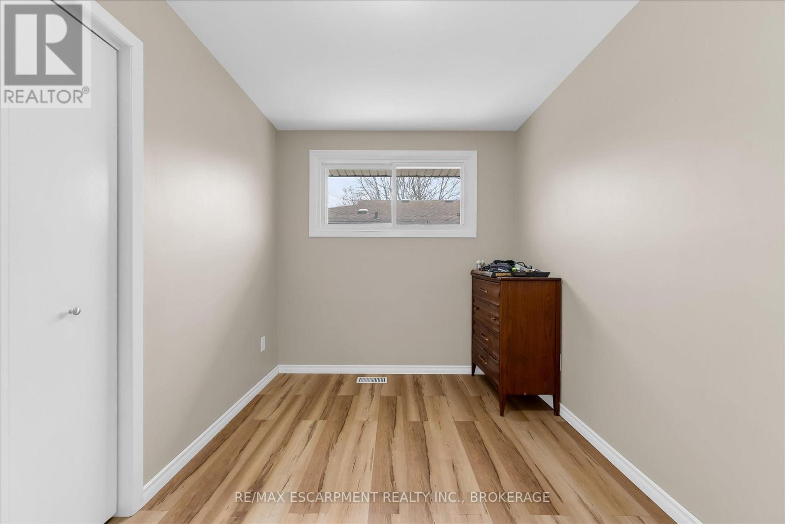 7506 Jubilee Drive, Niagara Falls, Ontario  L2G 7J5 - Photo 17 - X13618562