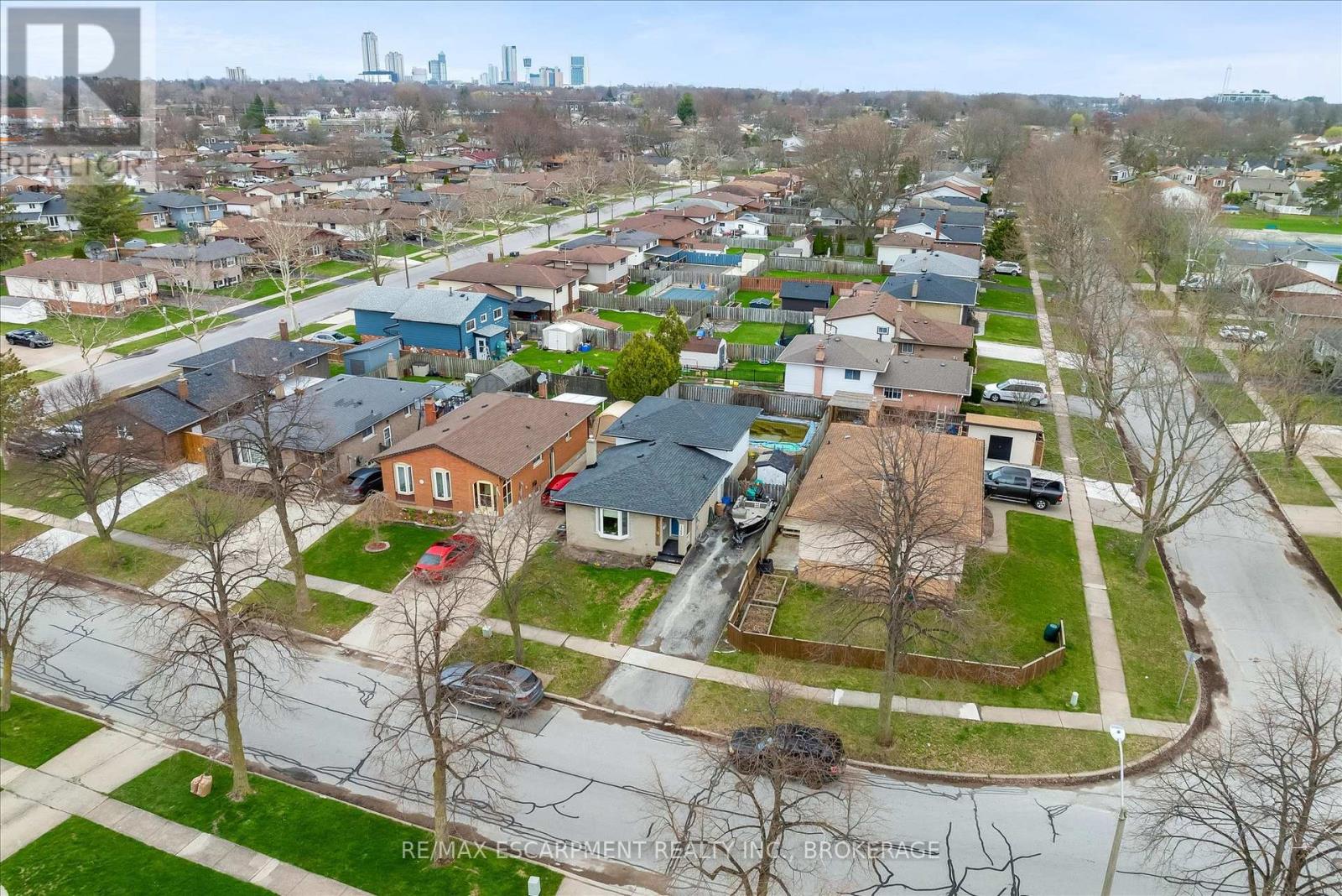 7506 Jubilee Drive, Niagara Falls, Ontario  L2G 7J5 - Photo 32 - X13618562