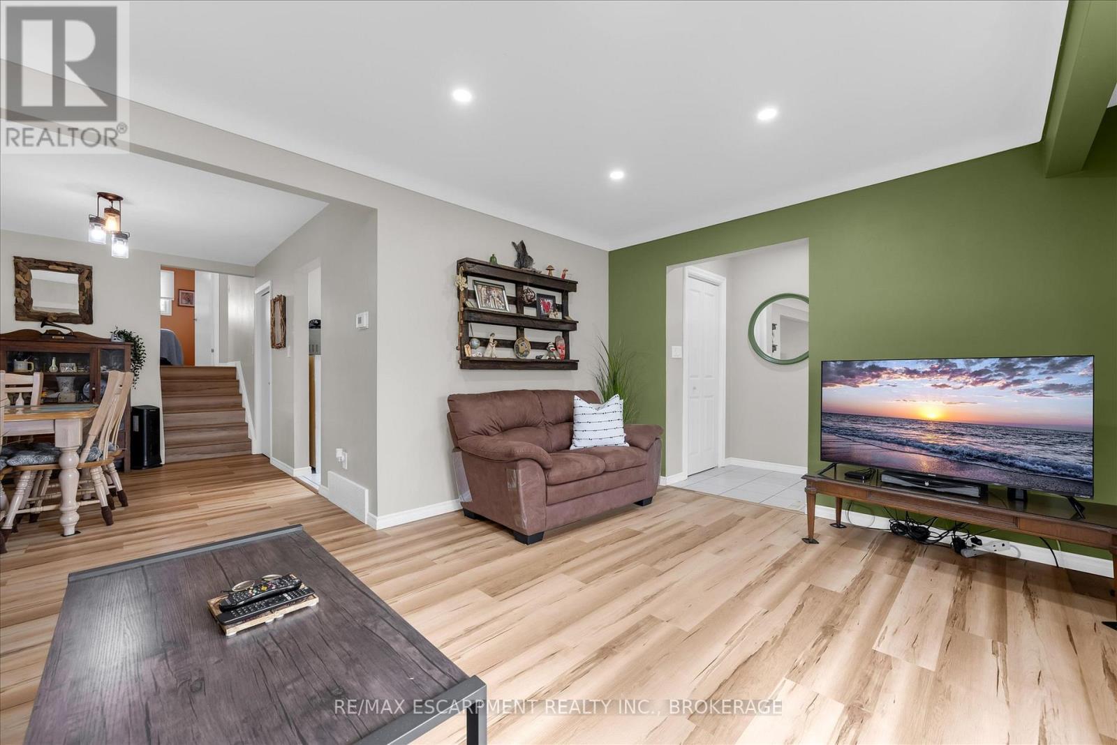 7506 Jubilee Drive, Niagara Falls, Ontario  L2G 7J5 - Photo 5 - X13618562