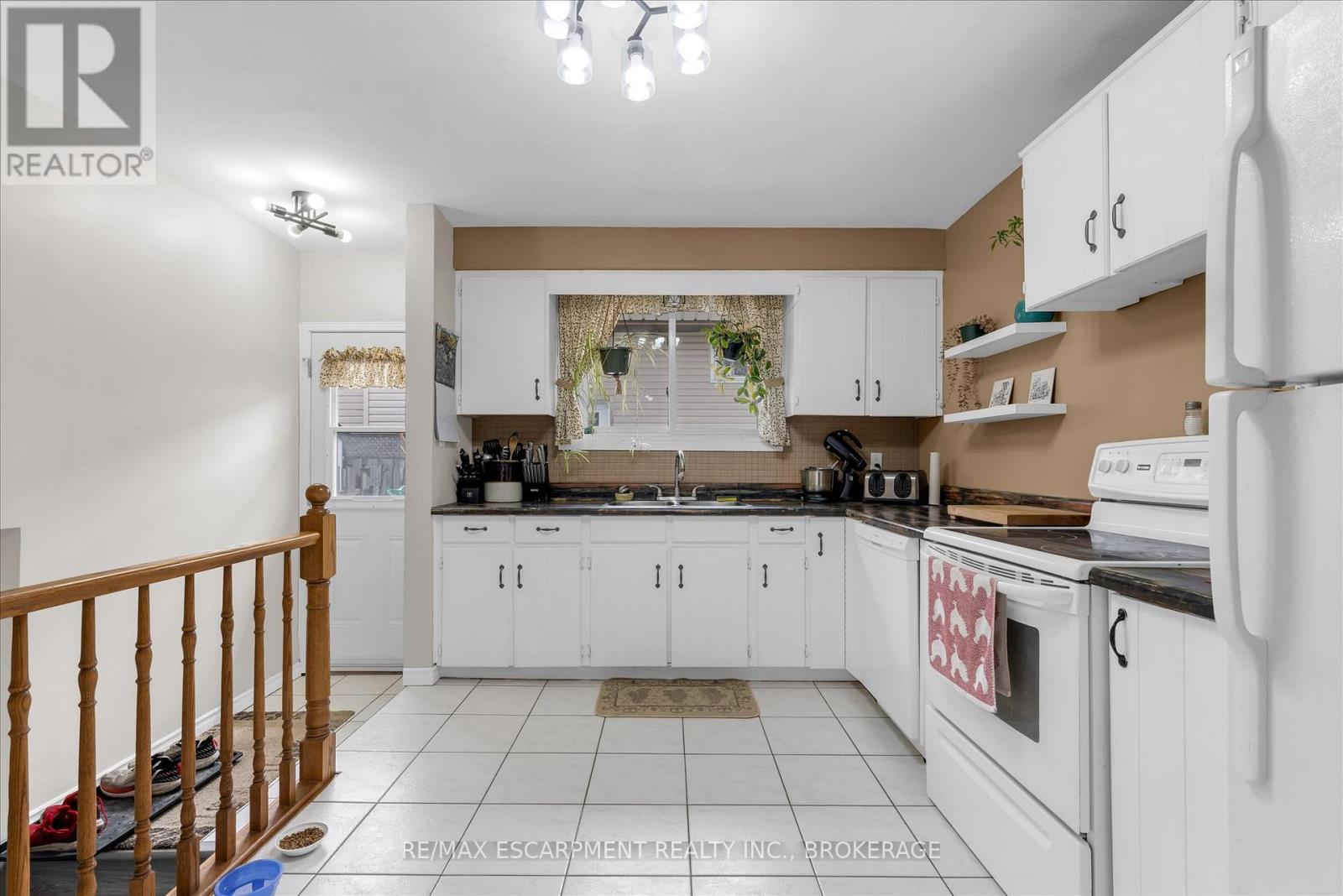 7506 Jubilee Drive, Niagara Falls, Ontario  L2G 7J5 - Photo 7 - X13618562