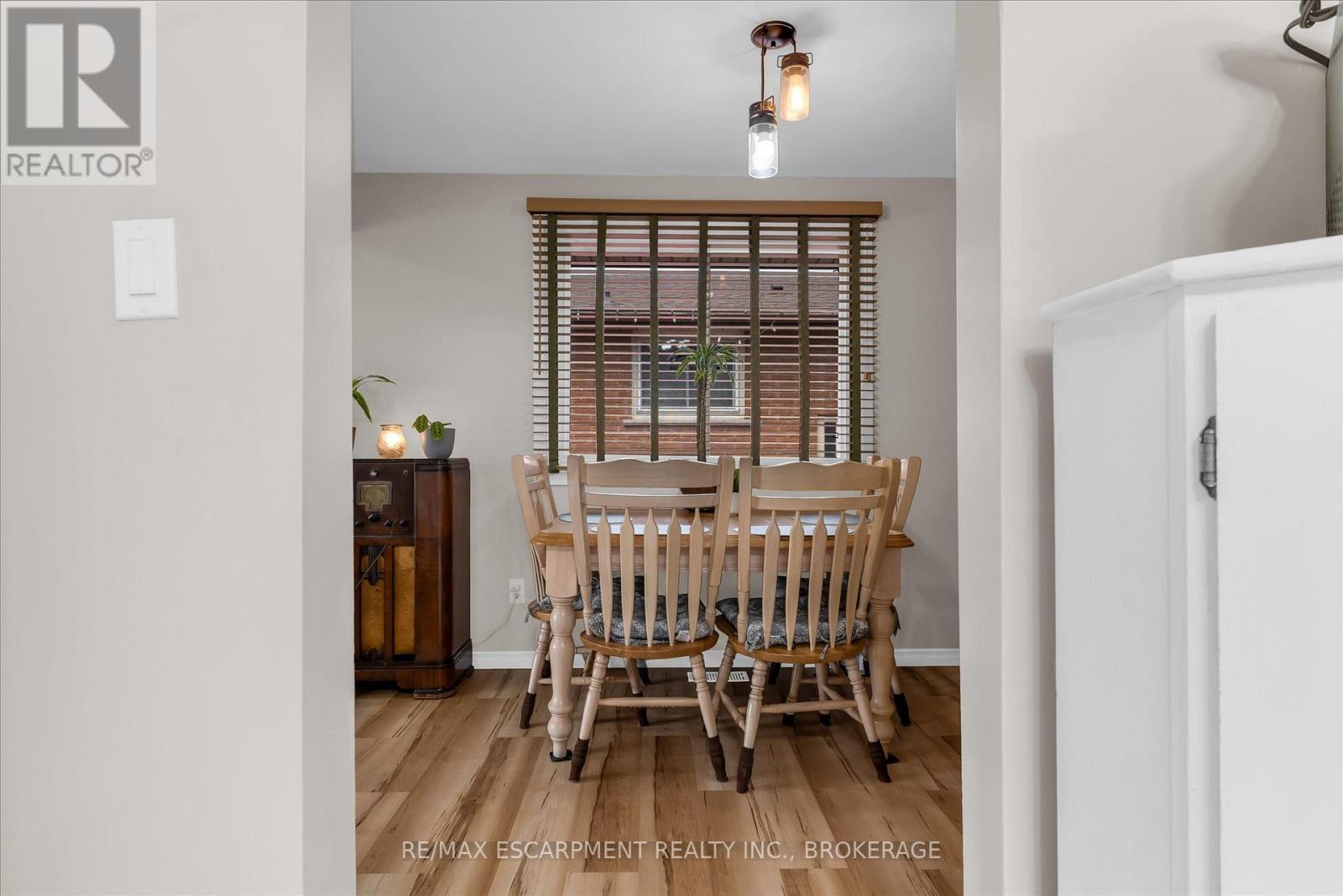 7506 Jubilee Drive, Niagara Falls, Ontario  L2G 7J5 - Photo 8 - X13618562