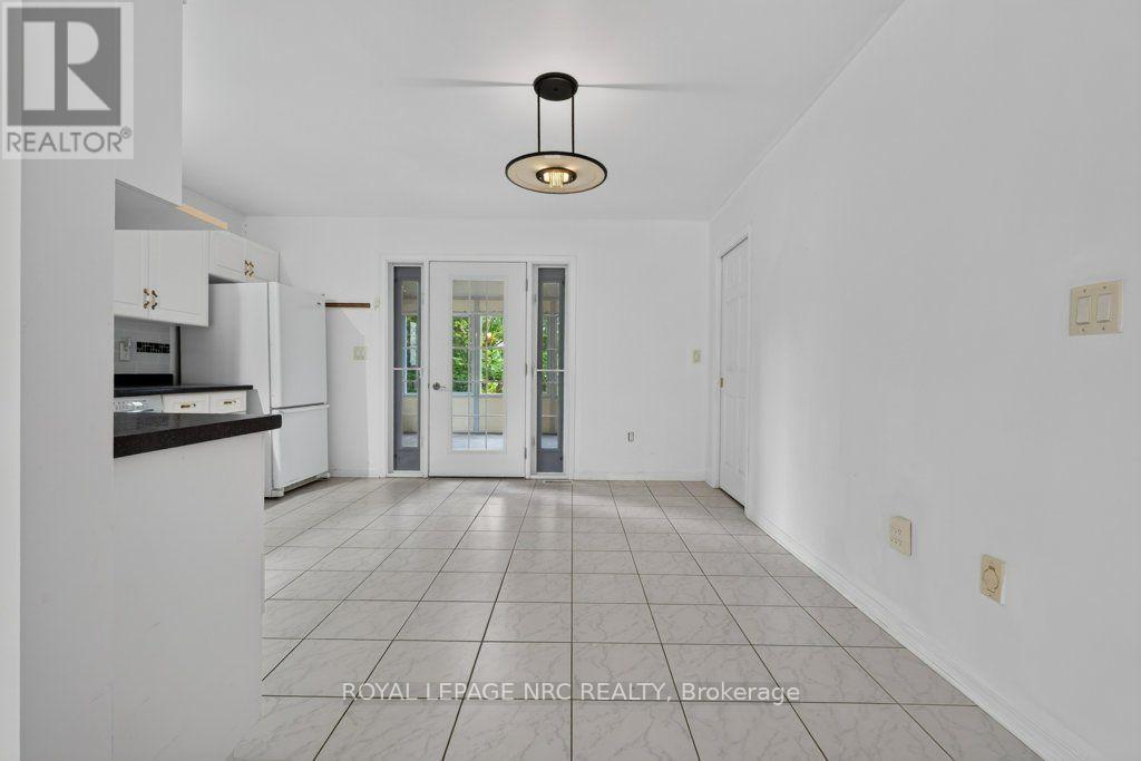 49 Balsam Street, Welland, Ontario  L3C 7H2 - Photo 8 - X13618812