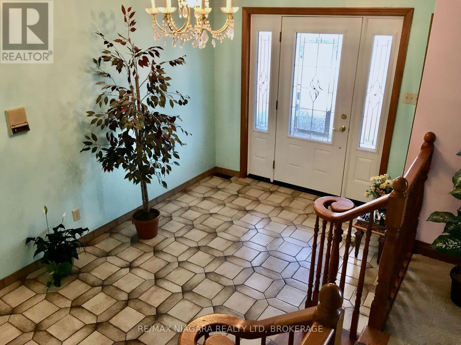 4628 Baldwin Avenue, Niagara Falls, Ontario  L2H 1N8 - Photo 5 - X13619172