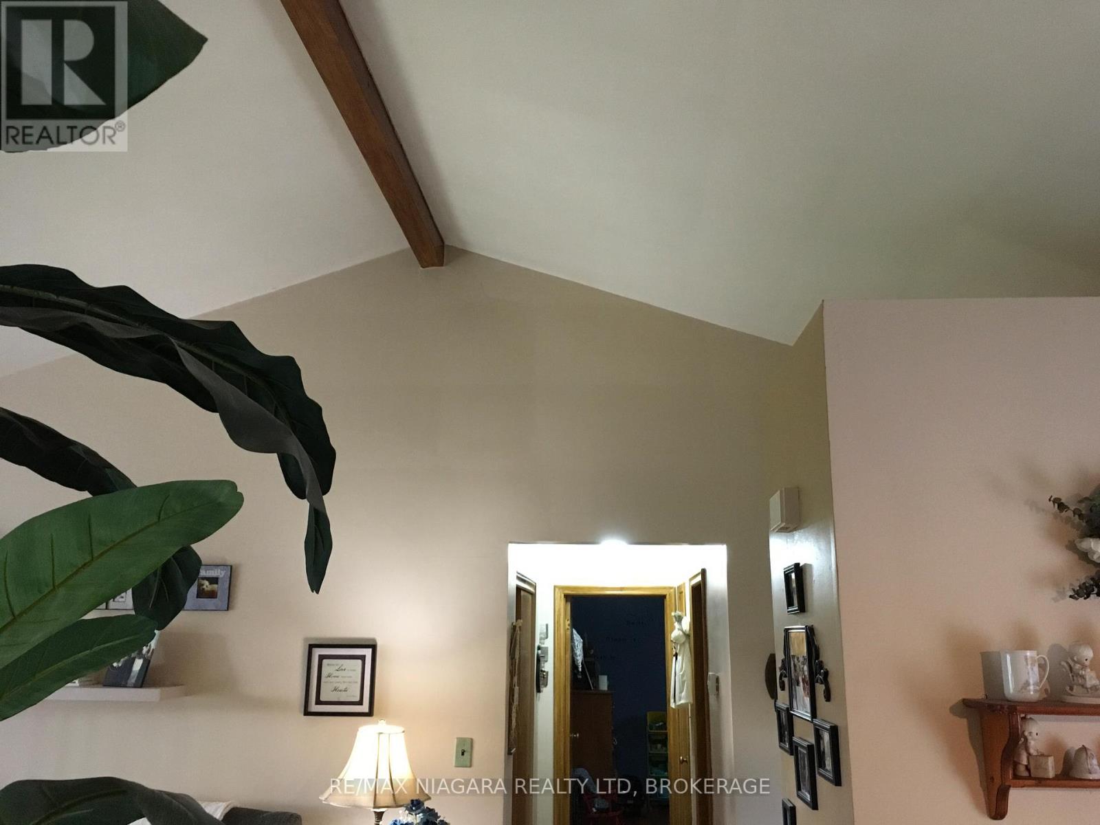 4577 Drummond Road, Niagara Falls, Ontario  L2E 6C8 - Photo 19 - X13619196