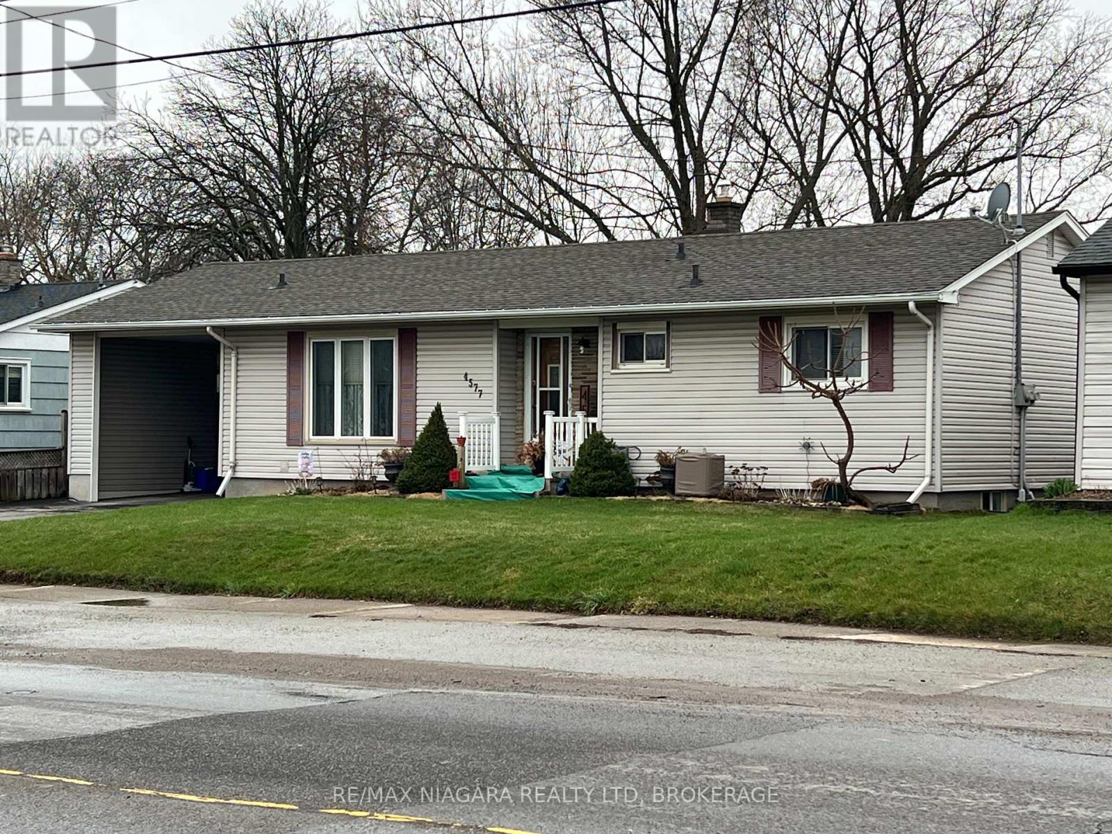4577 Drummond Road, Niagara Falls, Ontario  L2E 6C8 - Photo 2 - X13619196