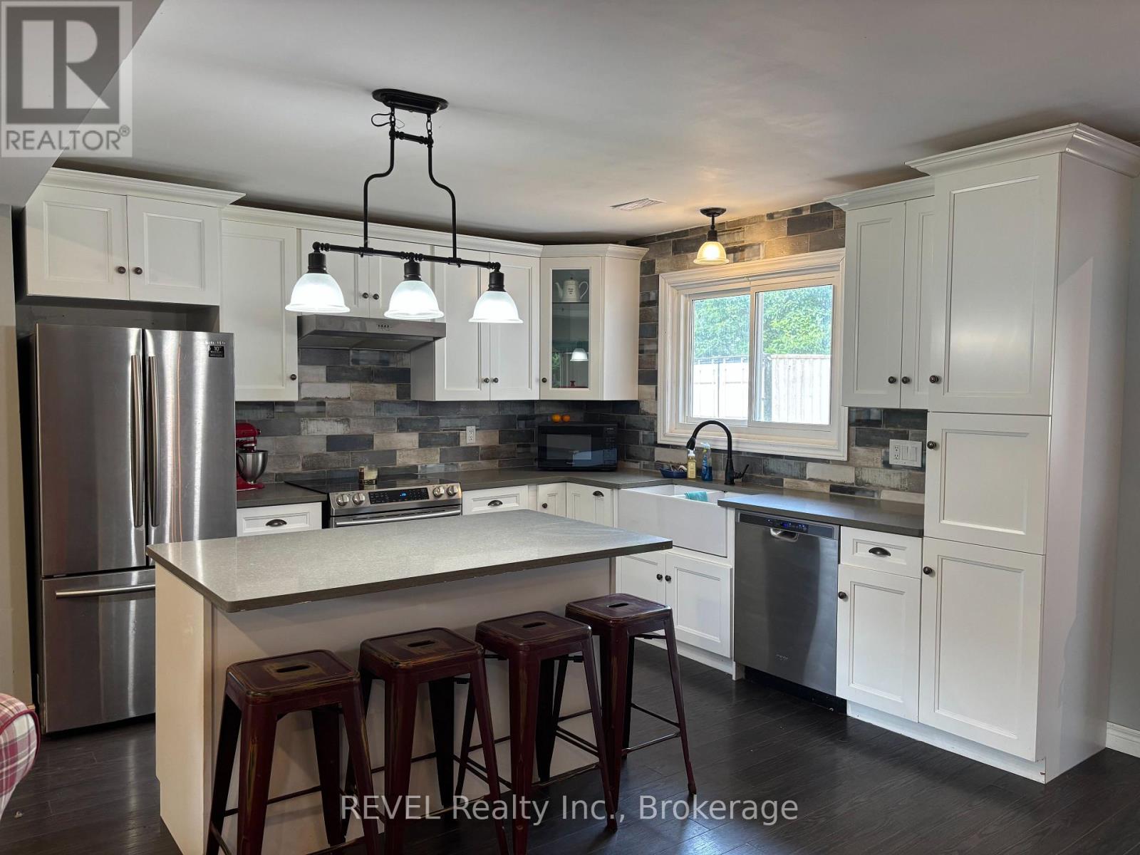 2906 JUNE ROAD, Port Colborne, Ontario