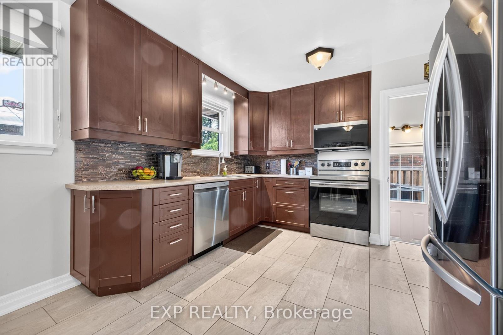 8 Dunraven Avenue, St. Catharines, Ontario  L2M 6A7 - Photo 17 - X13619518