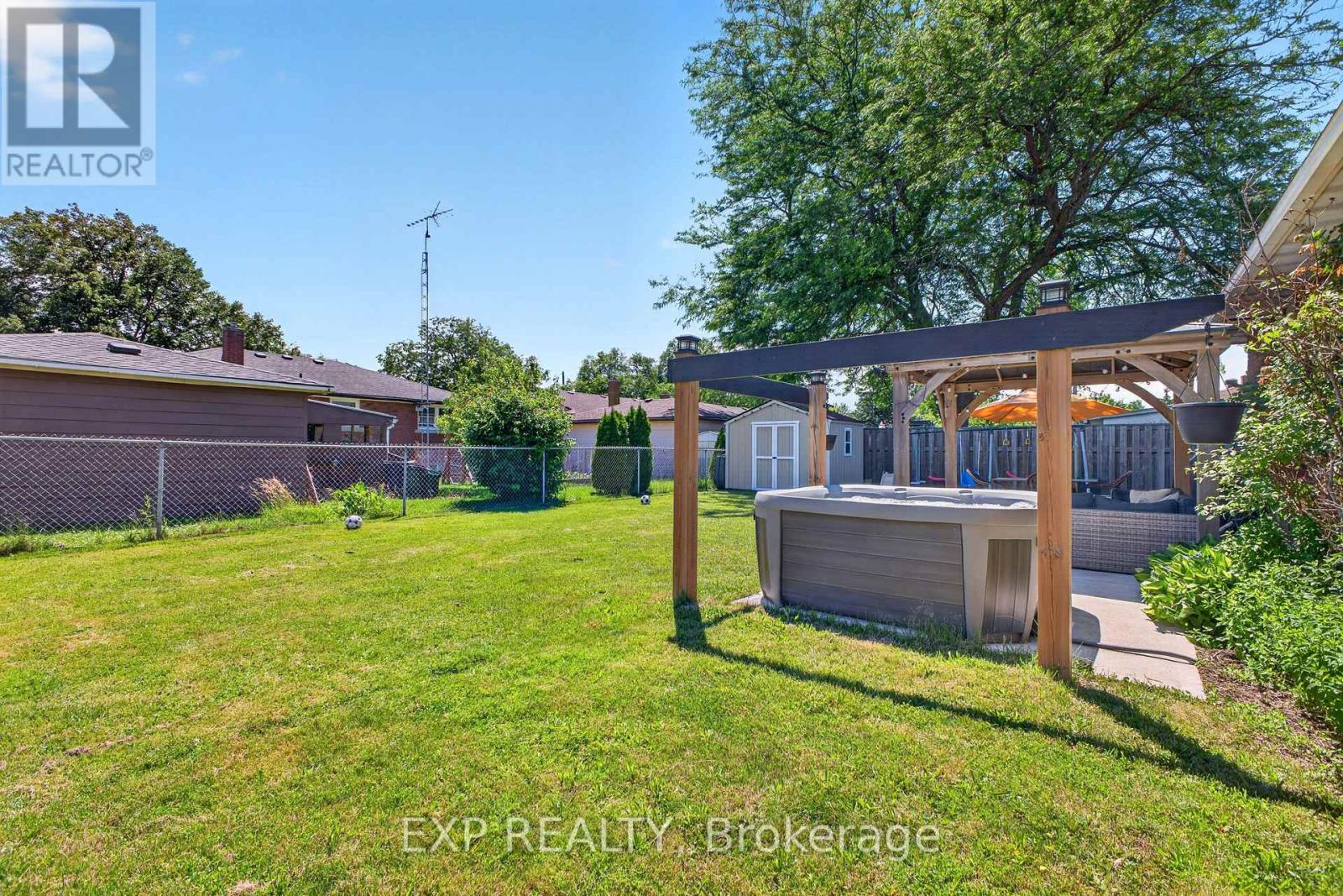 8 Dunraven Avenue, St. Catharines, Ontario  L2M 6A7 - Photo 41 - X13619518