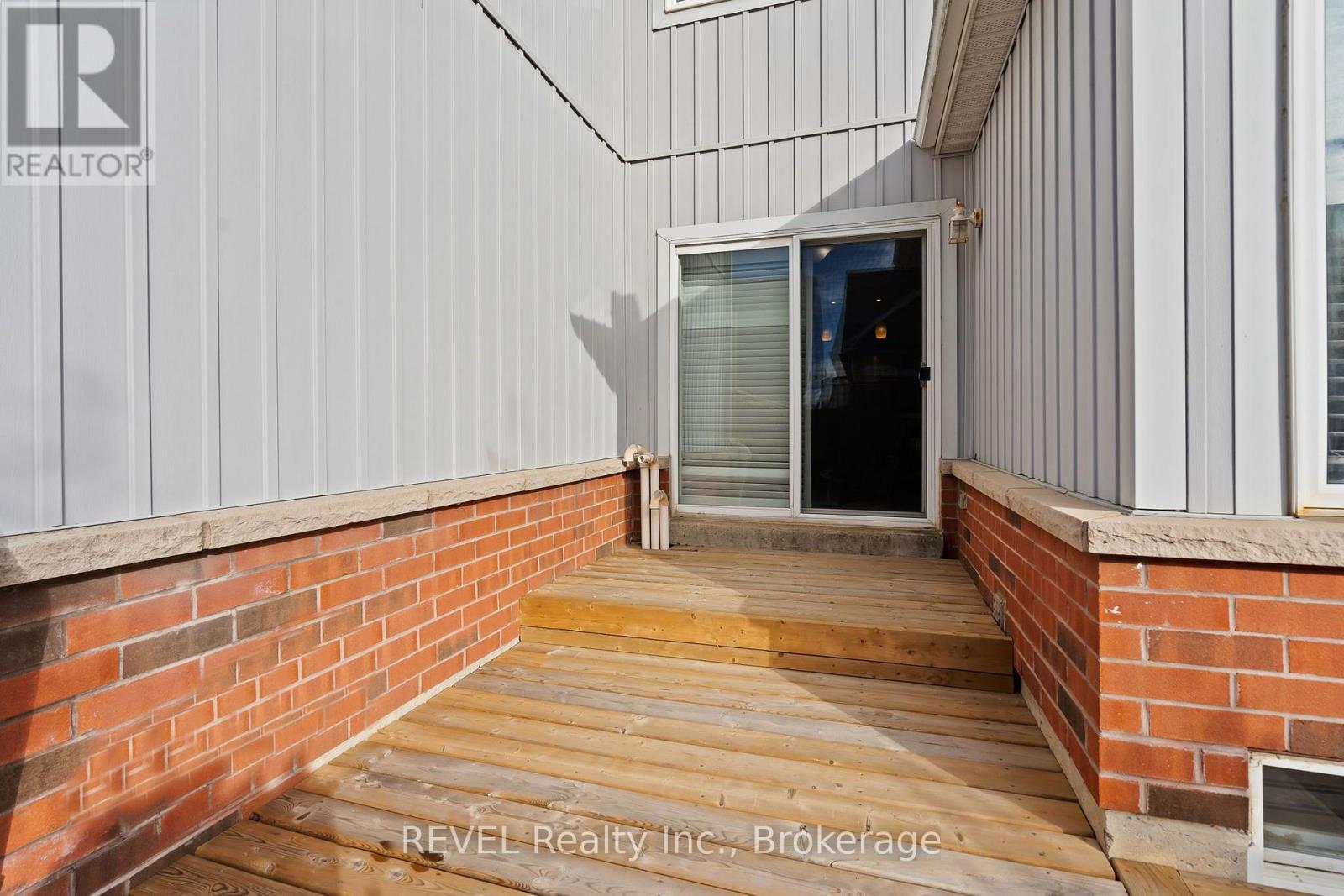 25 Colonel Lyall Street, St. Catharines, Ontario  L2P 0B3 - Photo 27 - X13619642