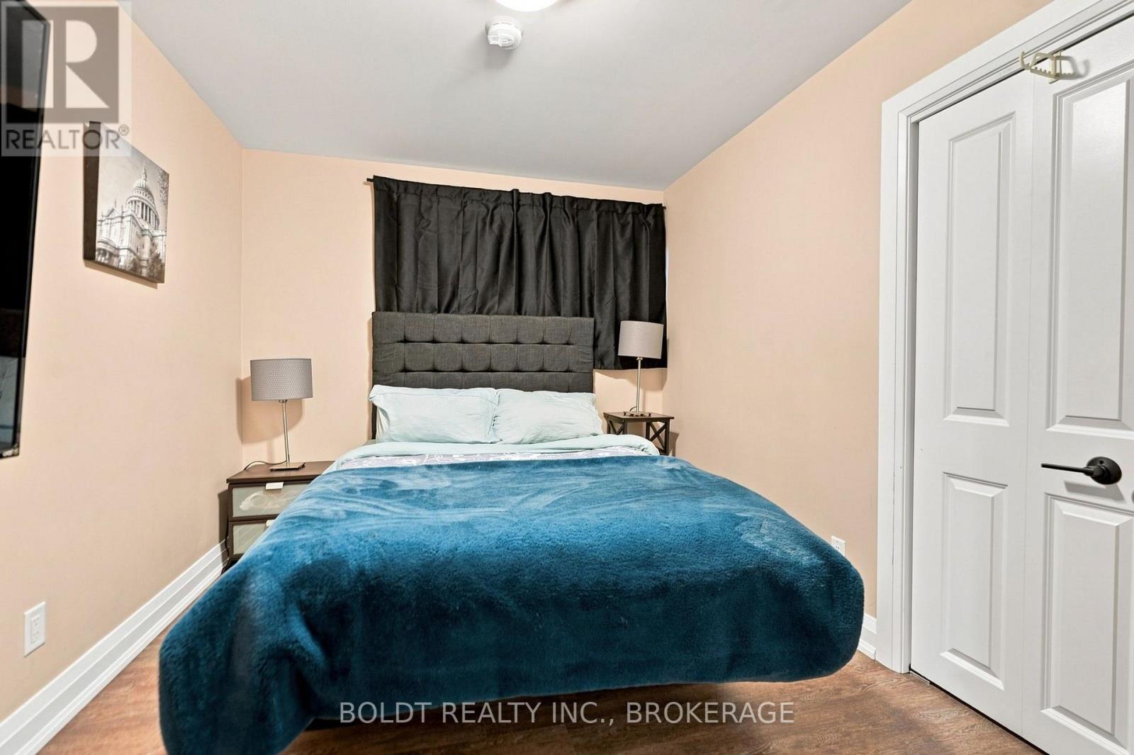 8166 Thorold Stone (Main) Road, Niagara Falls, Ontario  L2H 1A6 - Photo 13 - X13620298