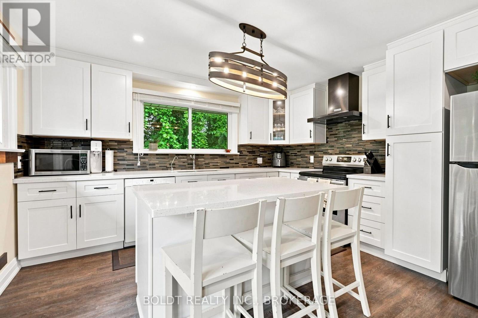 8166 Thorold Stone (Main) Road, Niagara Falls, Ontario  L2H 1A6 - Photo 7 - X13620298
