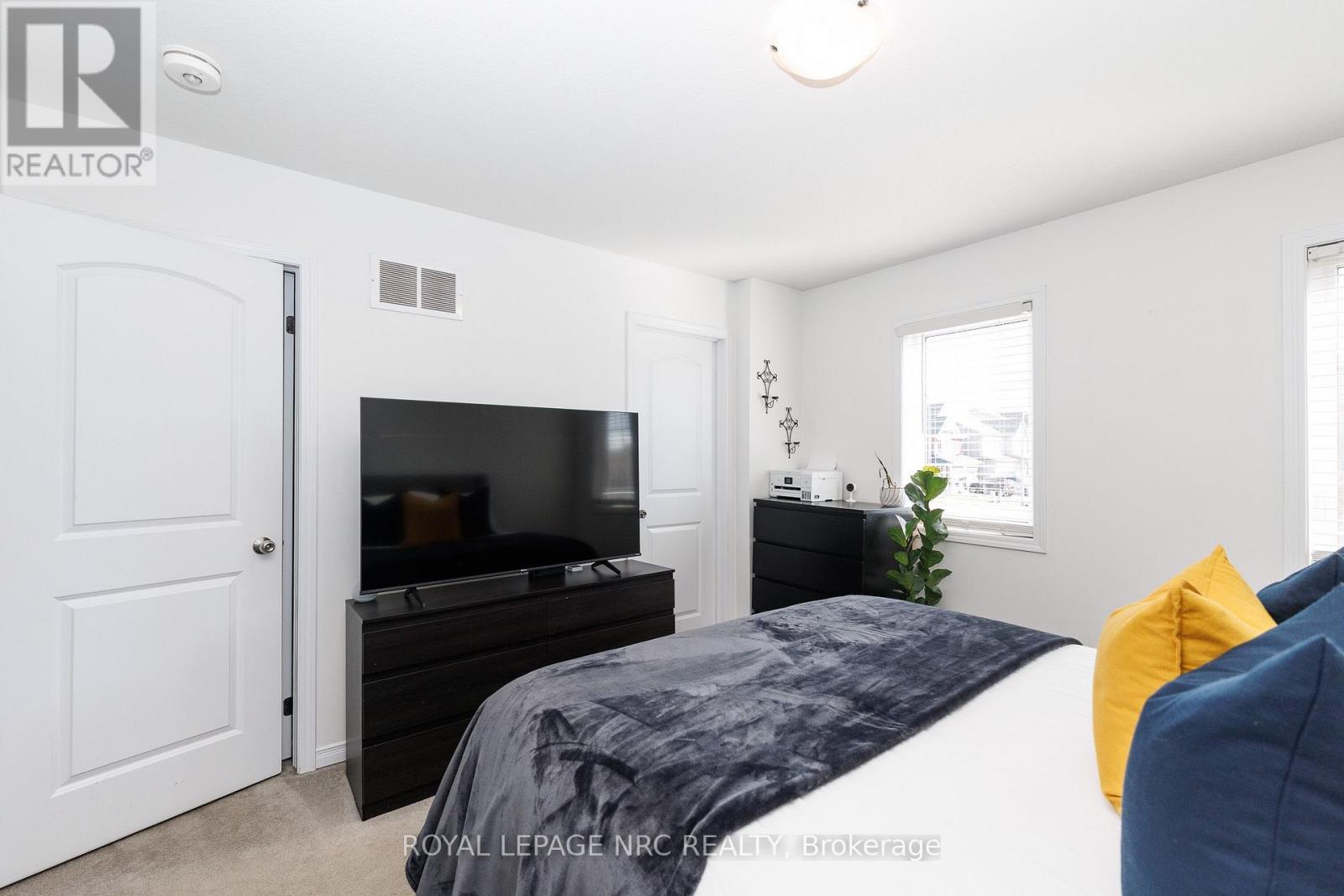 7794 White Pine Crescent, Niagara Falls, Ontario  L2H 3R4 - Photo 15 - X13620648