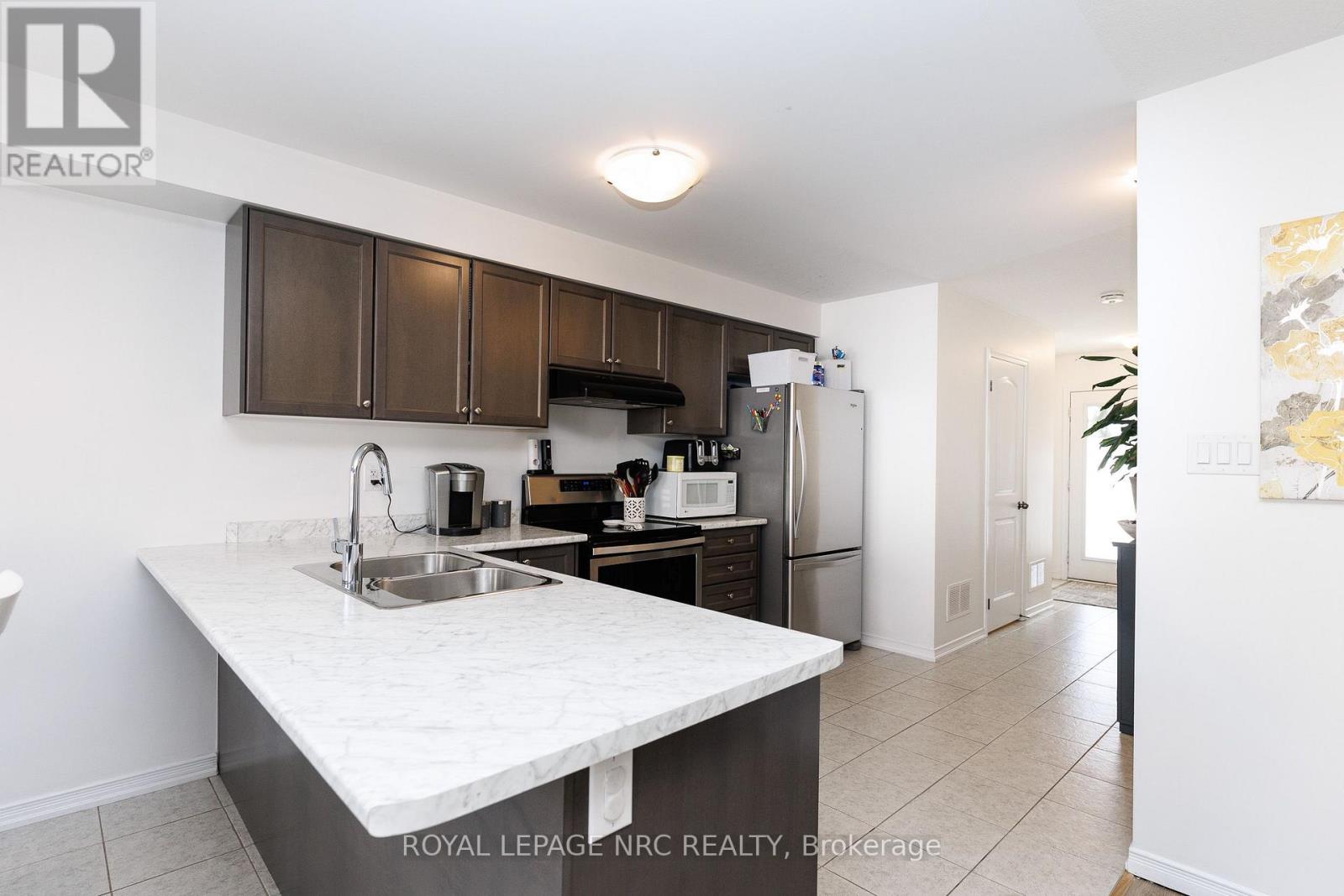 7794 White Pine Crescent, Niagara Falls, Ontario  L2H 3R4 - Photo 7 - X13620648