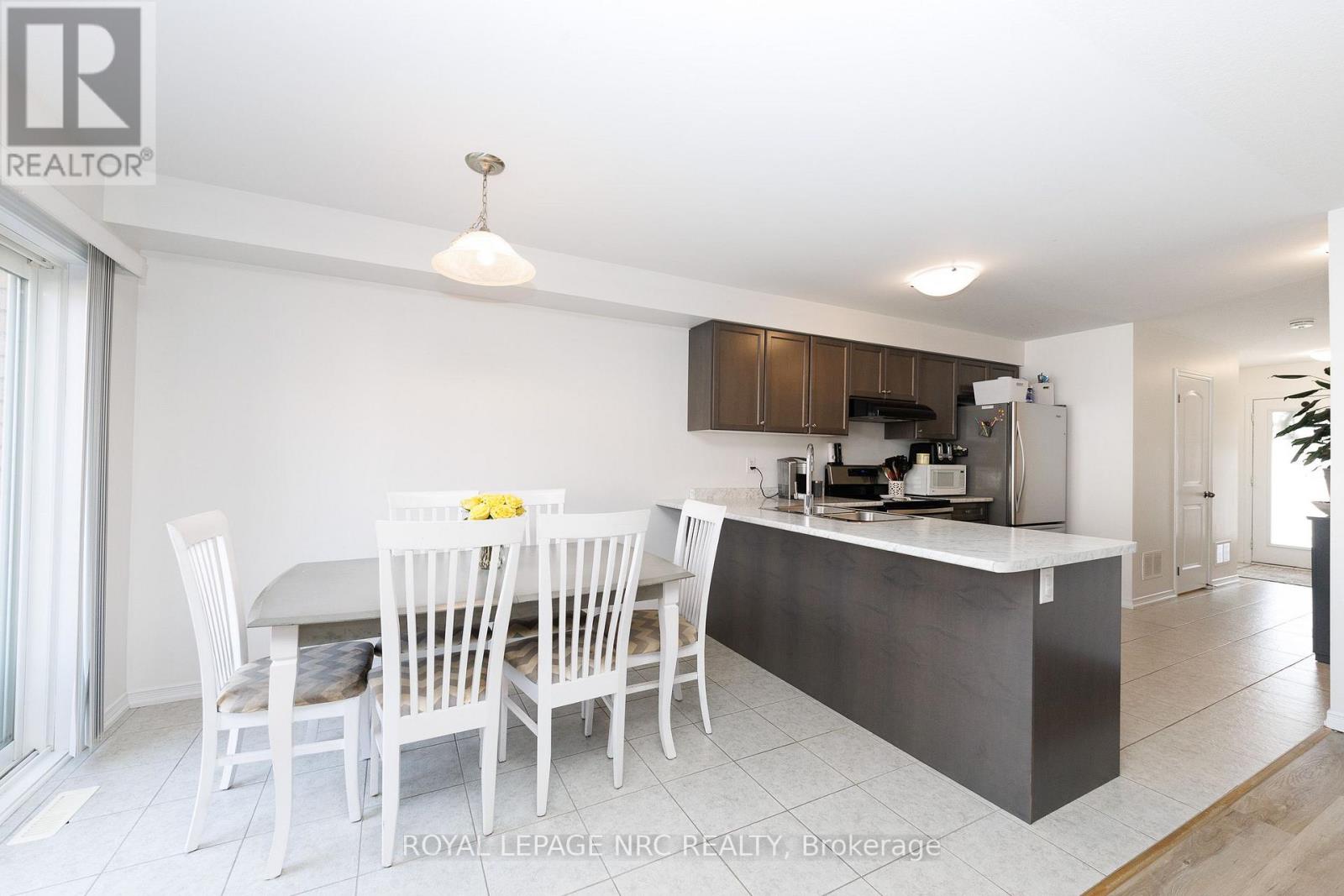 7794 White Pine Crescent, Niagara Falls, Ontario  L2H 3R4 - Photo 8 - X13620648