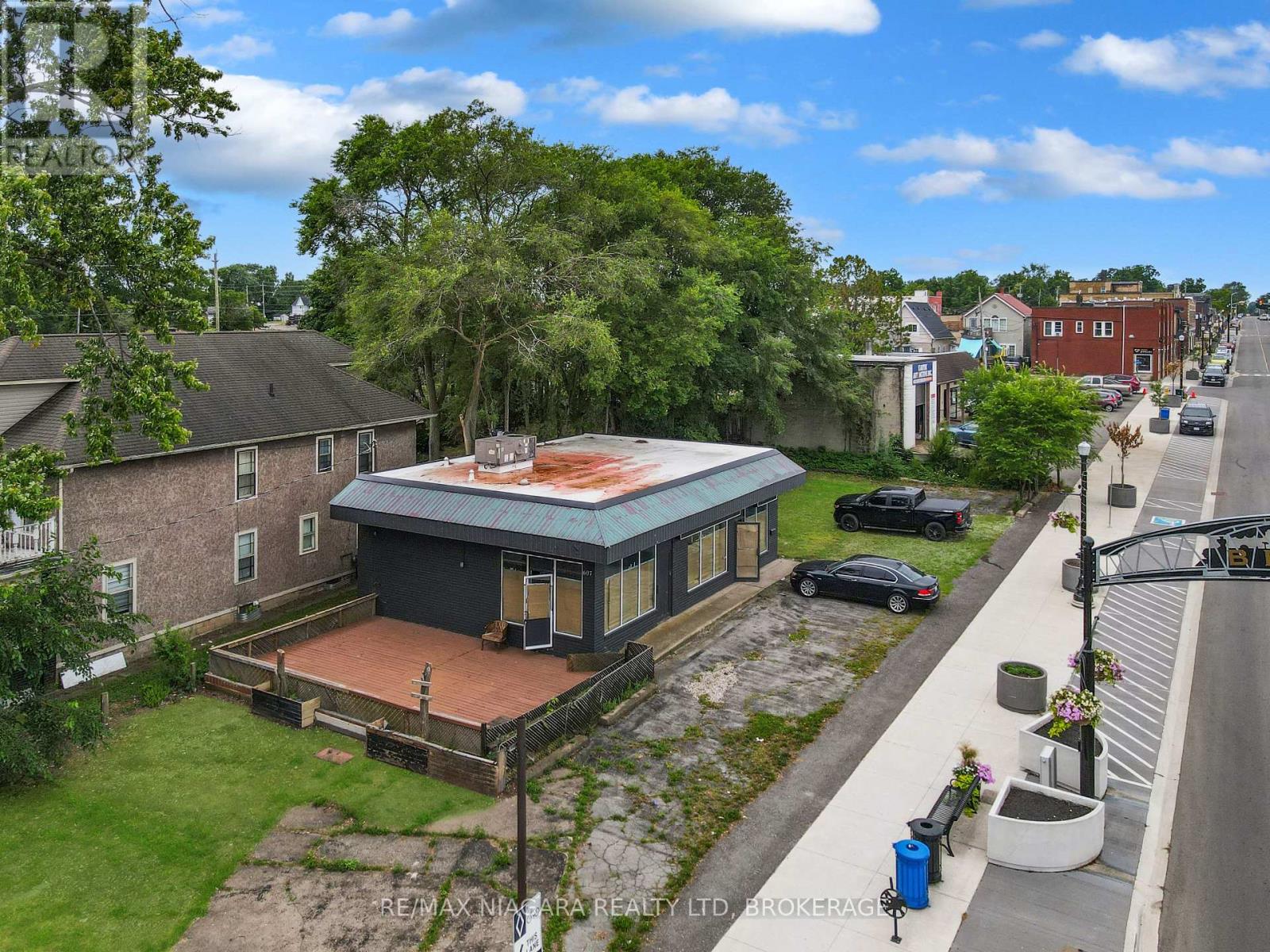 607 NIAGARA BOULEVARD, Fort Erie, Ontario
