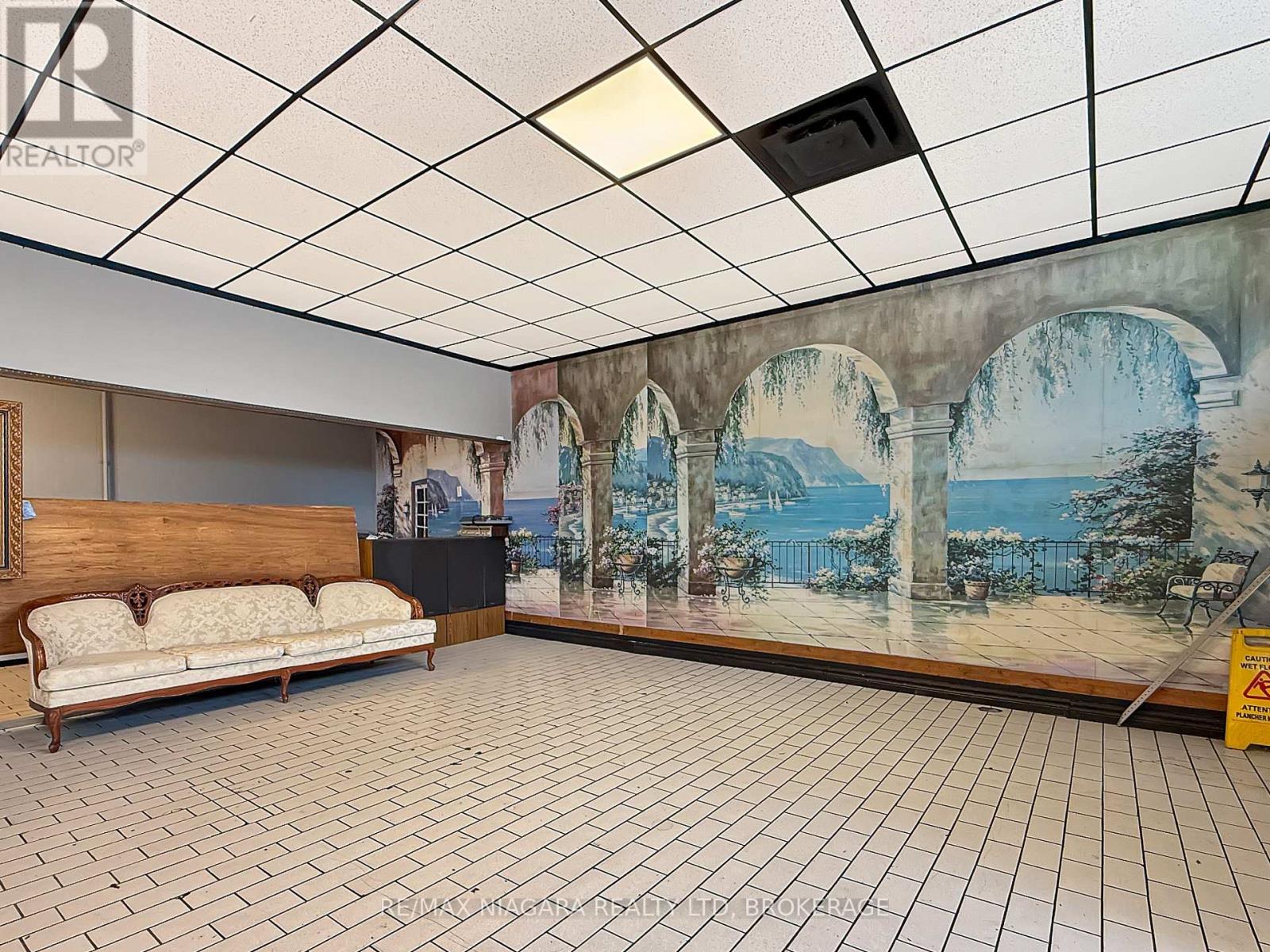 607 Niagara Boulevard, Fort Erie, Ontario  L2A 3H5 - Photo 6 - X13620880