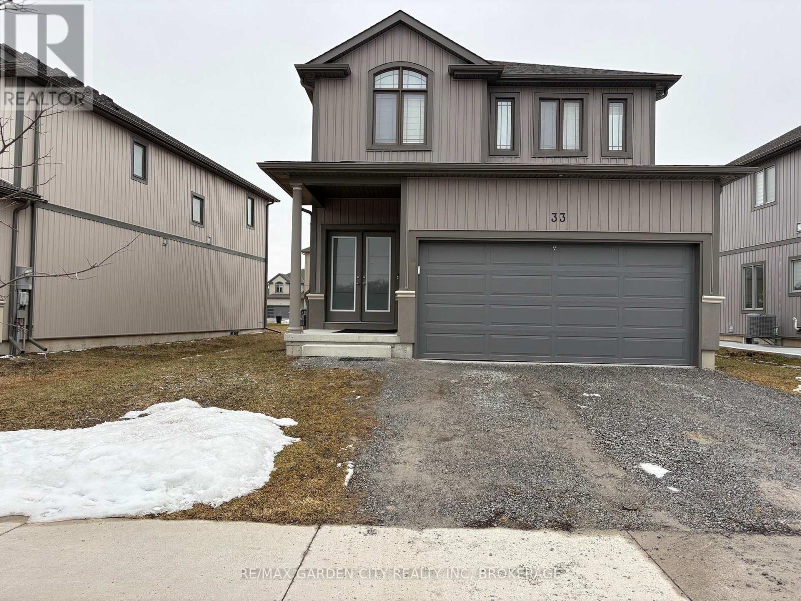 33 BOUNTY AVENUE, Thorold, Ontario