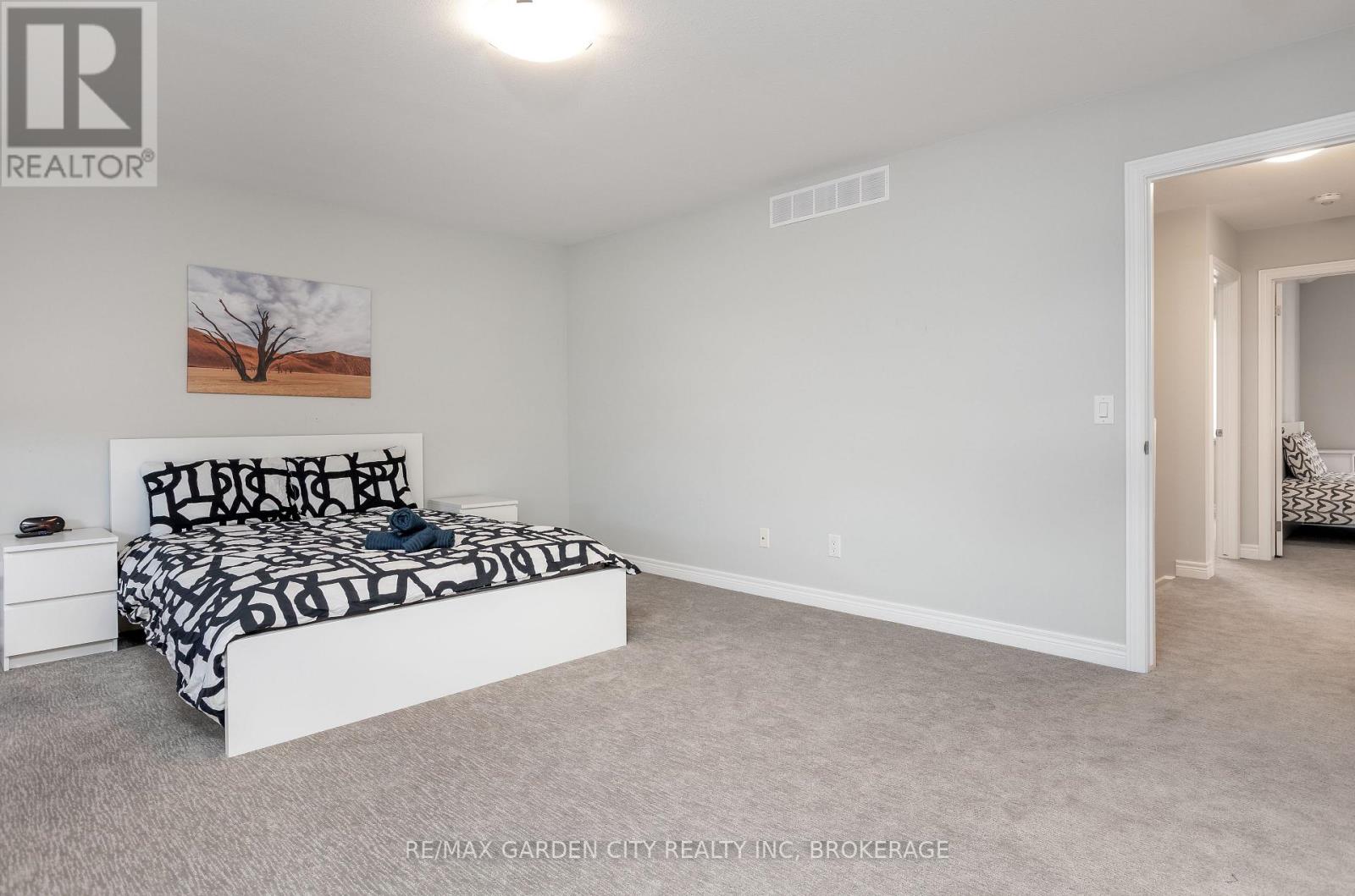 33 Bounty Avenue, Thorold, Ontario  L2V 0H3 - Photo 23 - X13621072