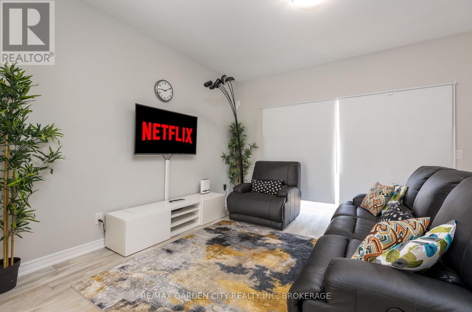 33 Bounty Avenue, Thorold, Ontario  L2V 0H3 - Photo 8 - X13621072