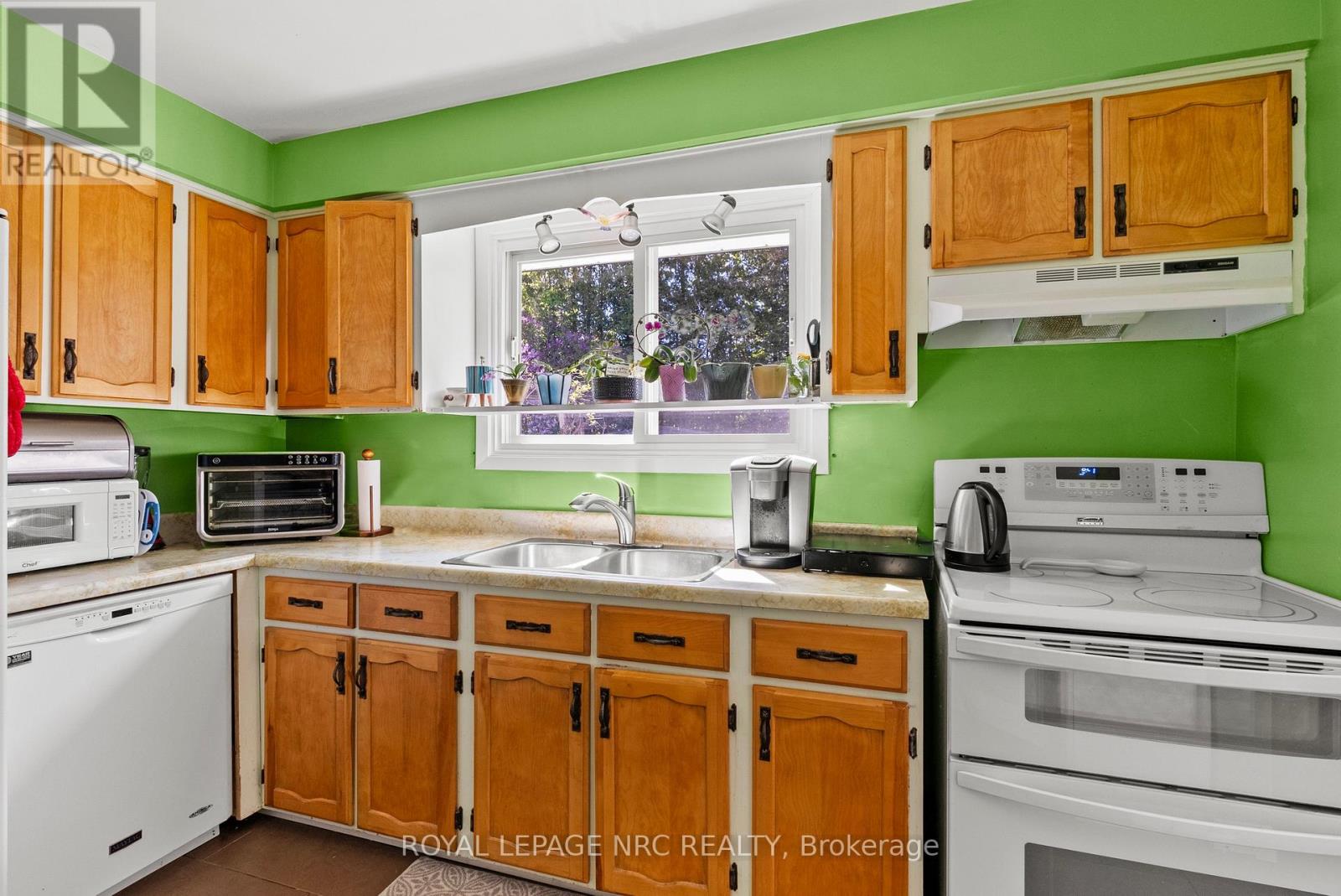 21 Upper Canada Drive, Niagara-On-The-Lake, Ontario  L0S 1J0 - Photo 9 - X13621438
