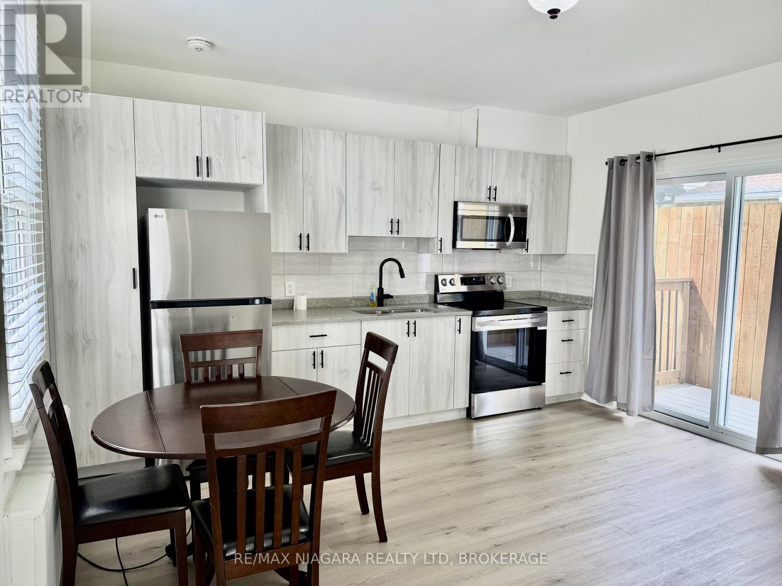Unit 2 - 4711 River Road, Niagara Falls, Ontario  L2E 3G2 - Photo 2 - X13622152
