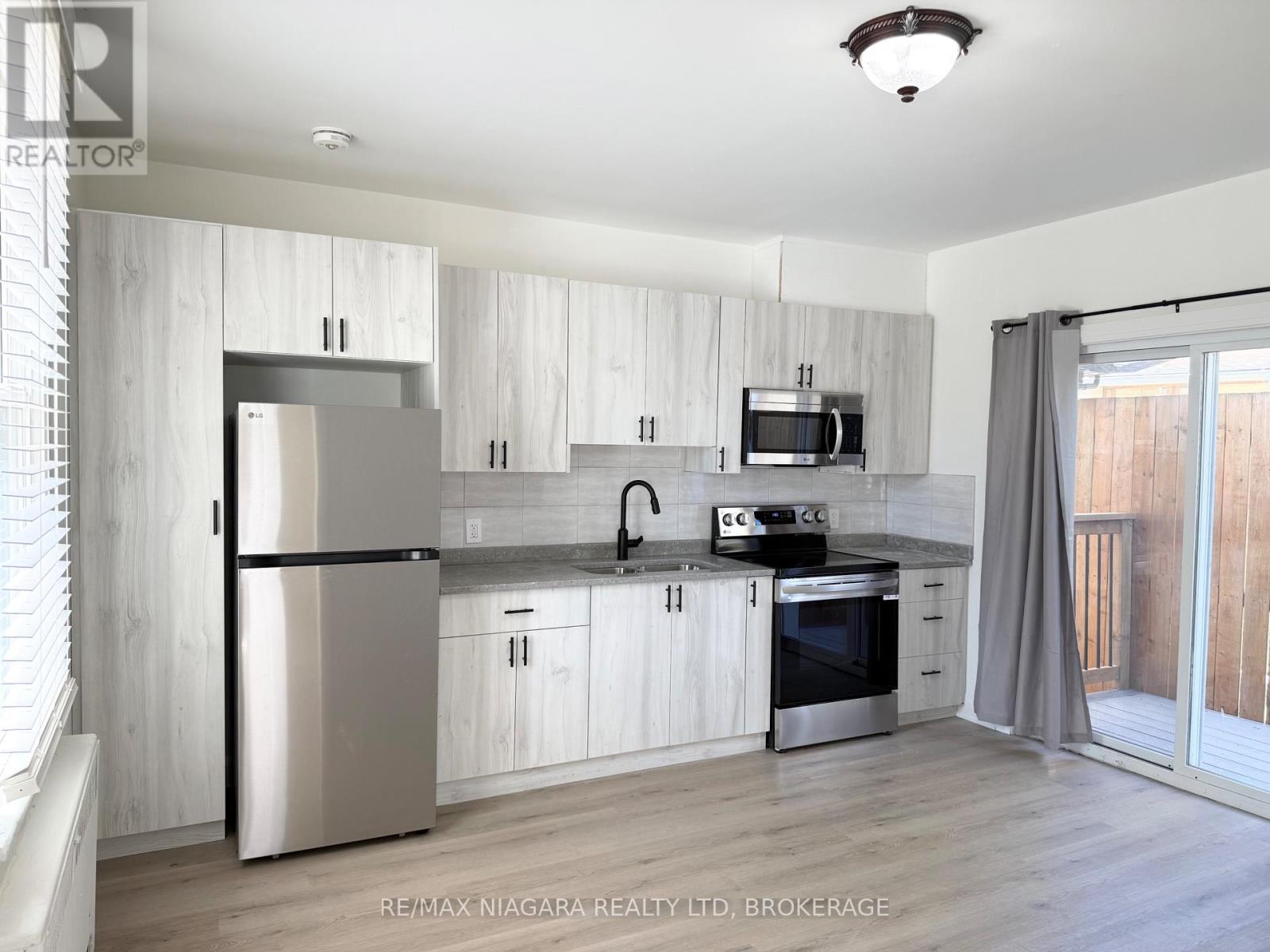 Unit 2 - 4711 River Road, Niagara Falls, Ontario  L2E 3G2 - Photo 3 - X13622152
