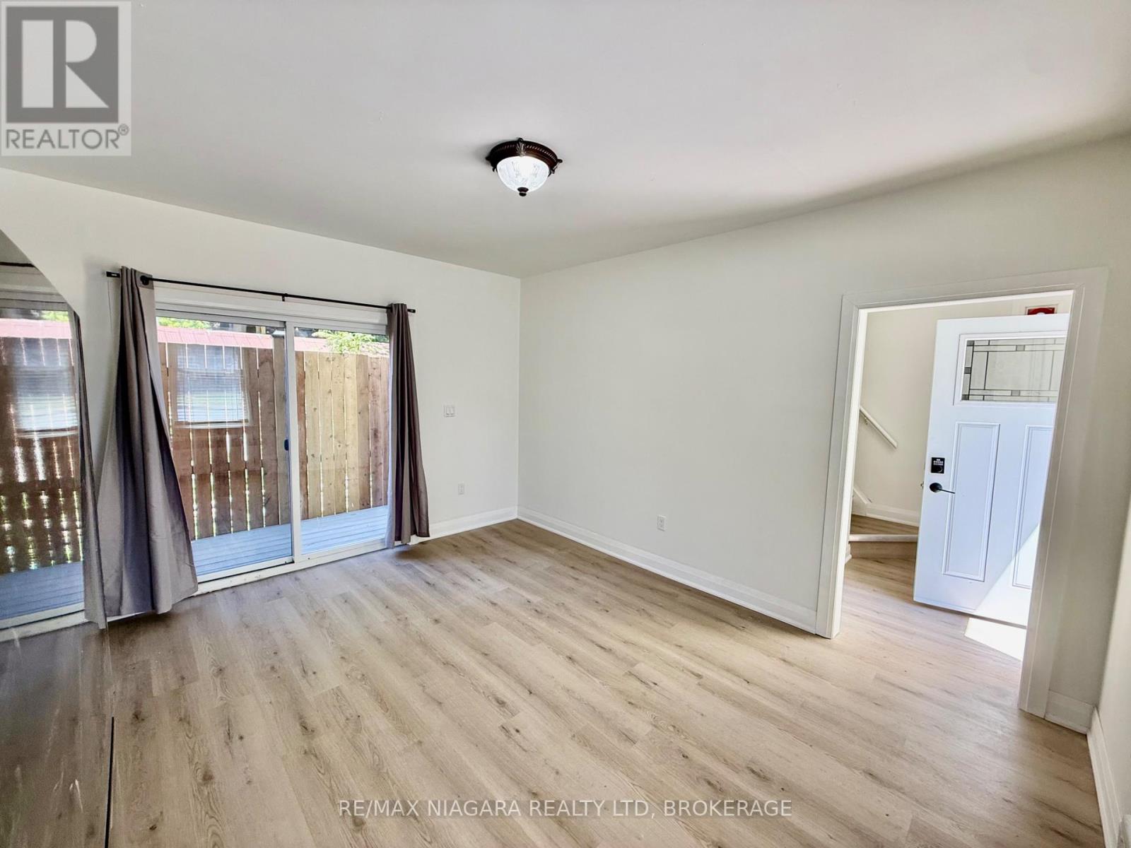 Unit 2 - 4711 River Road, Niagara Falls, Ontario  L2E 3G2 - Photo 5 - X13622152