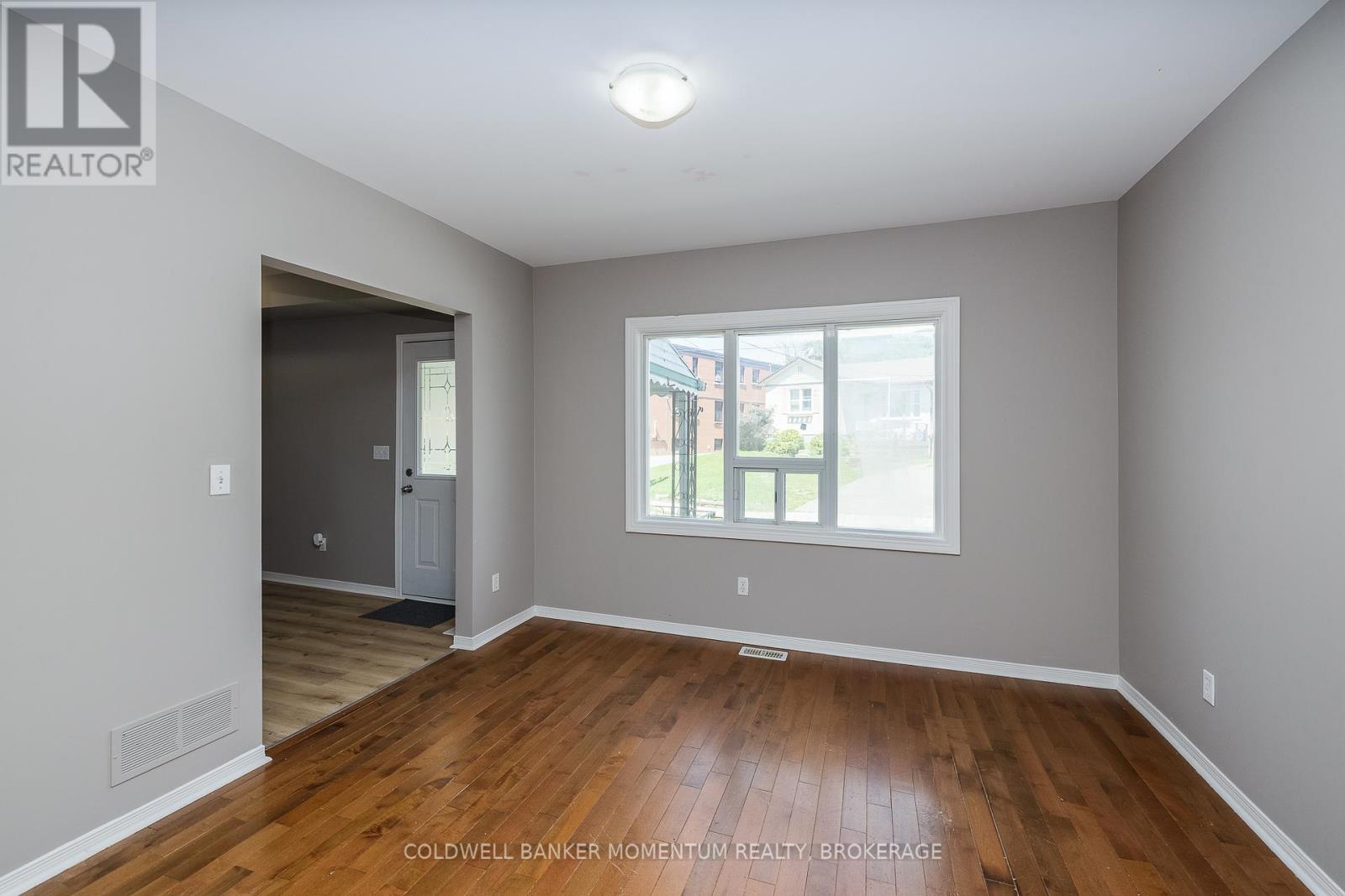 25 Gale Crescent, St. Catharines, Ontario  L2R 3K8 - Photo 8 - X13622288
