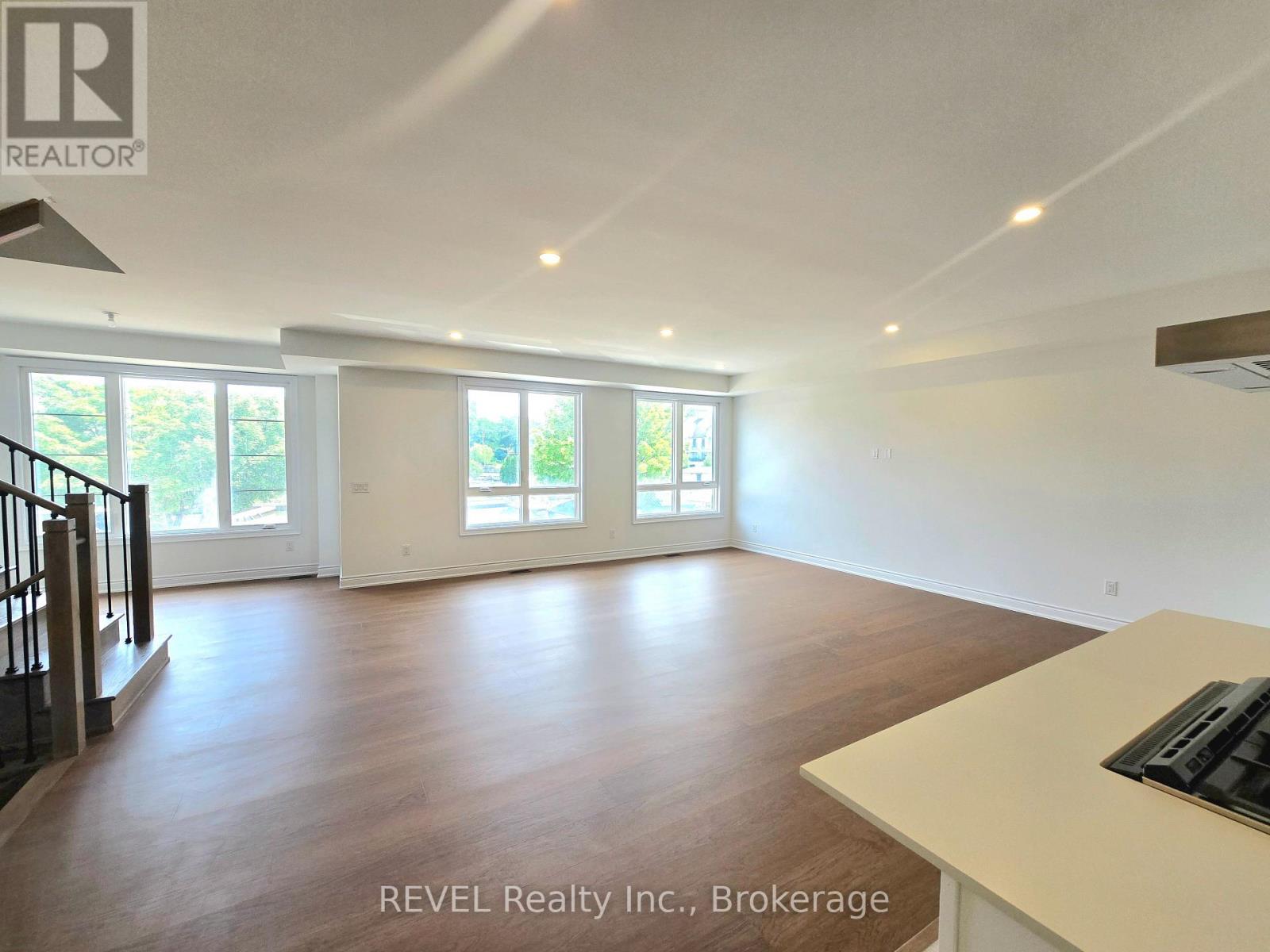 2 - 15 Lake Street, Grimsby, Ontario  L3M 2G4 - Photo 30 - X13622334