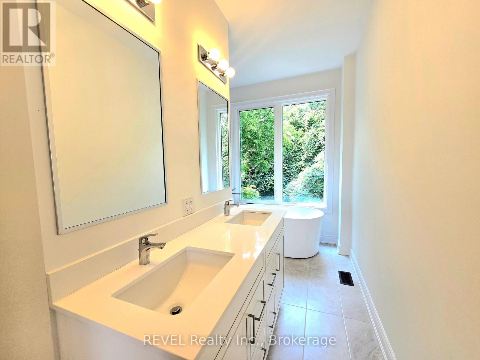 2 - 15 Lake Street, Grimsby, Ontario  L3M 2G4 - Photo 35 - X13622334