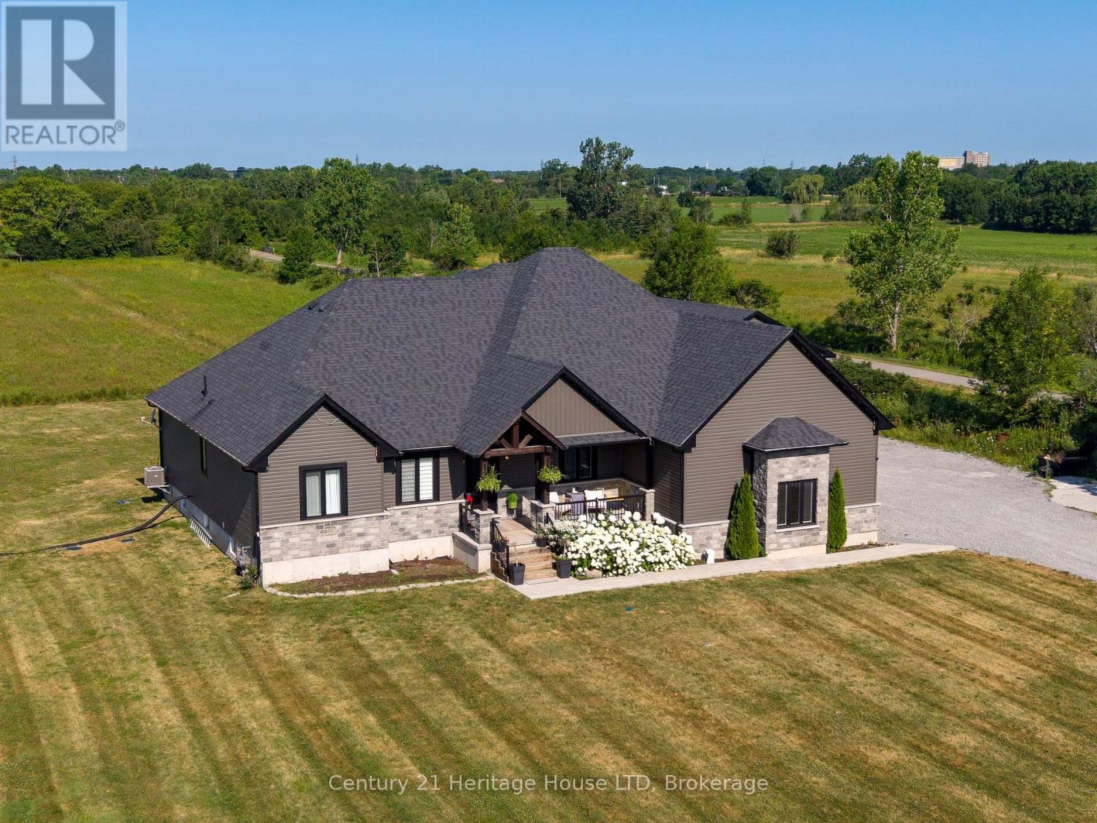 856 Lorraine Road, Port Colborne, Ontario  L3K 5V5 - Photo 2 - X13622476
